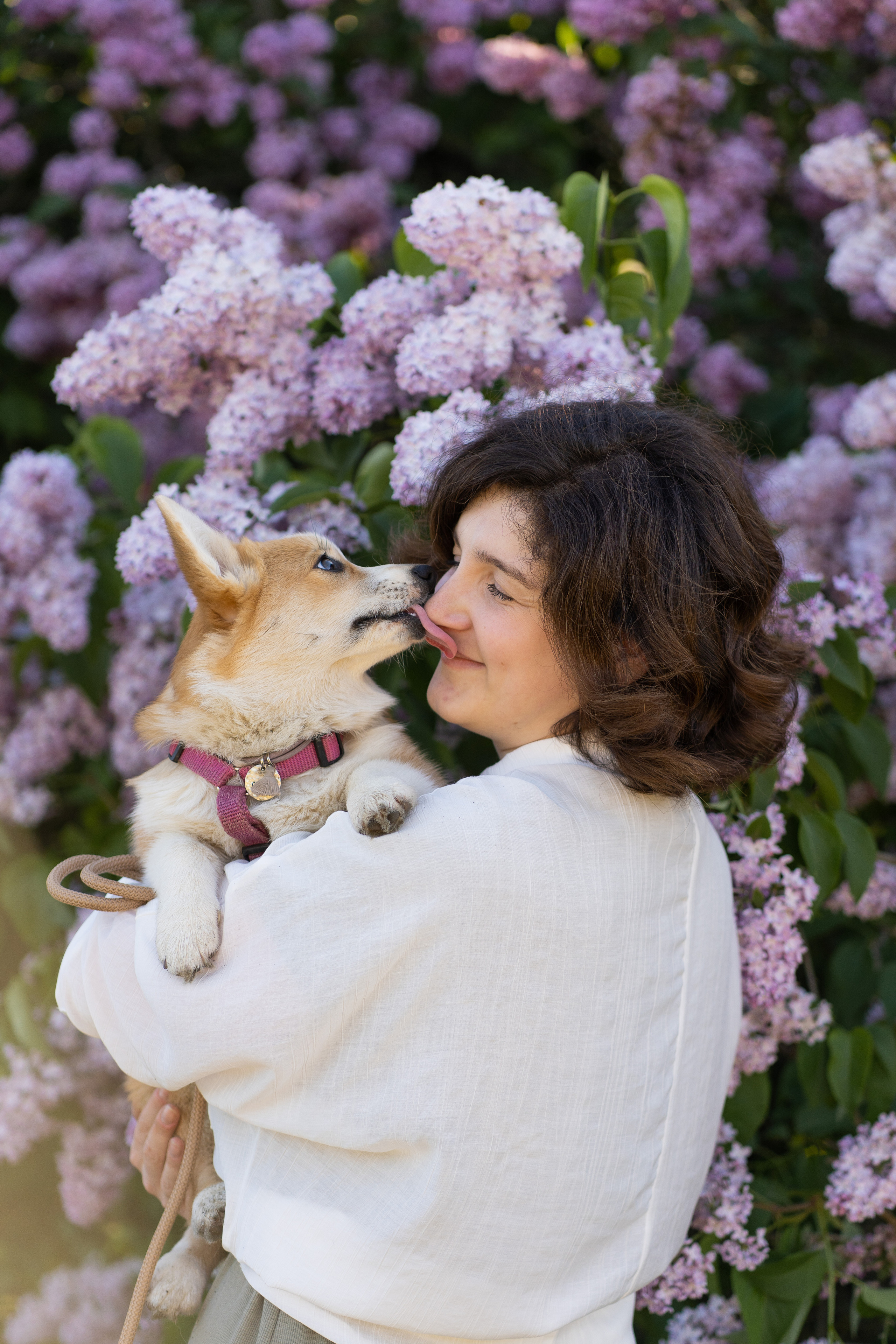 Полина и Стеша, Сиреневый сад. Свадебный фотограф в Москве Анна Полушина