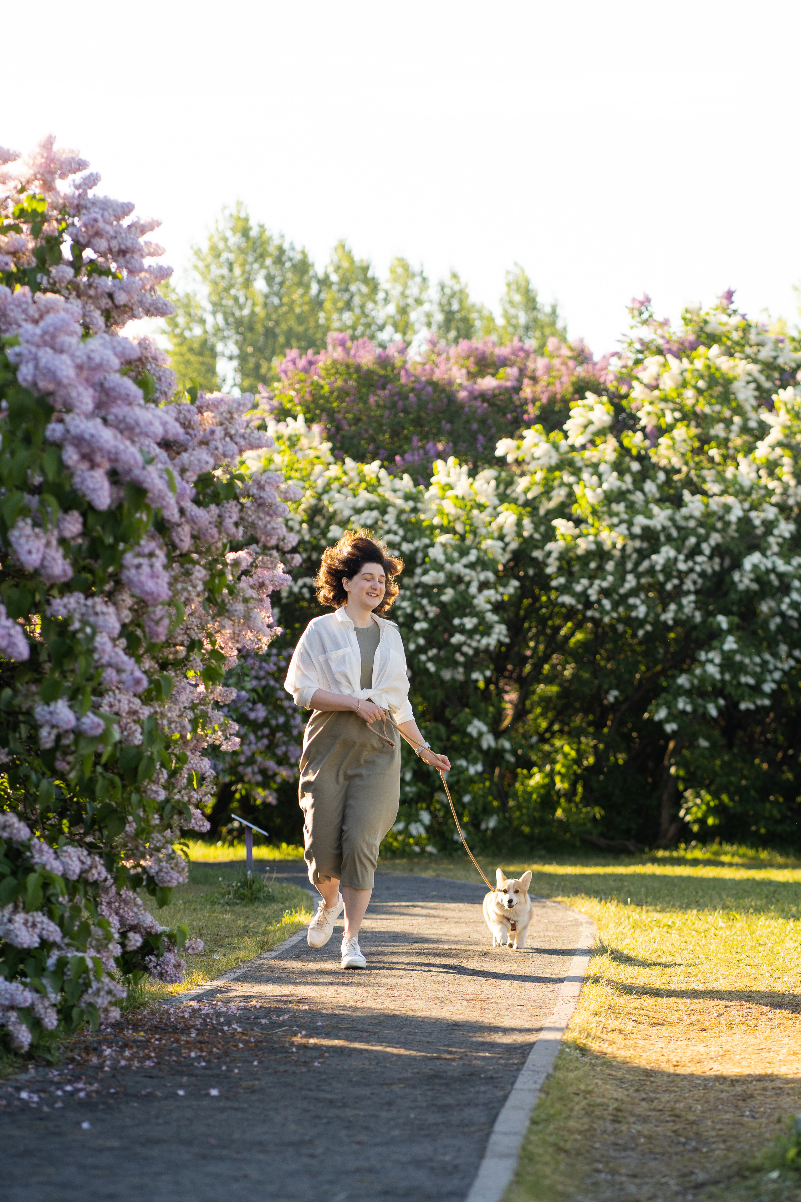 Полина и Стеша, Сиреневый сад. Свадебный фотограф в Москве Анна Полушина