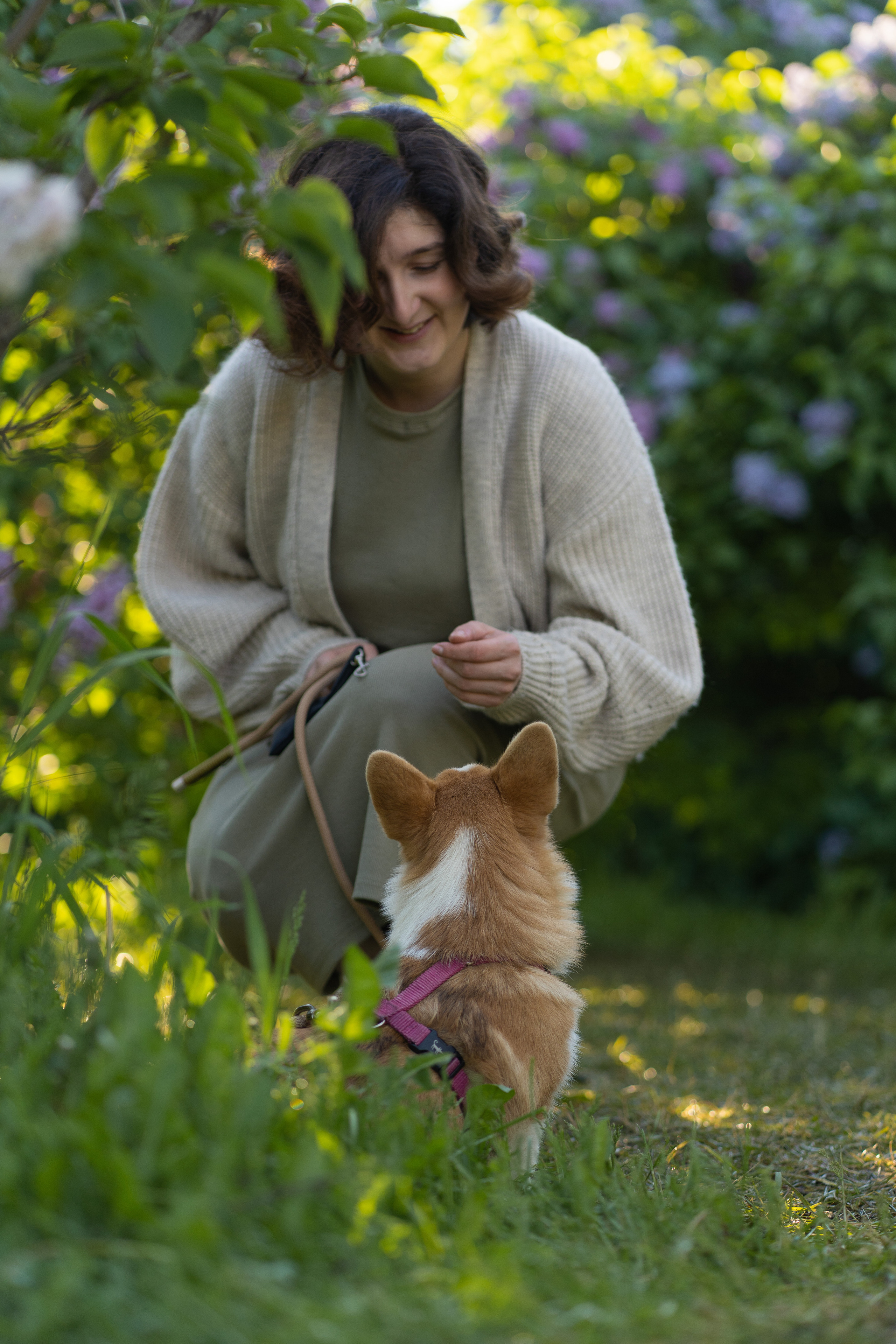 Полина и Стеша, Сиреневый сад. Свадебный фотограф в Москве Анна Полушина