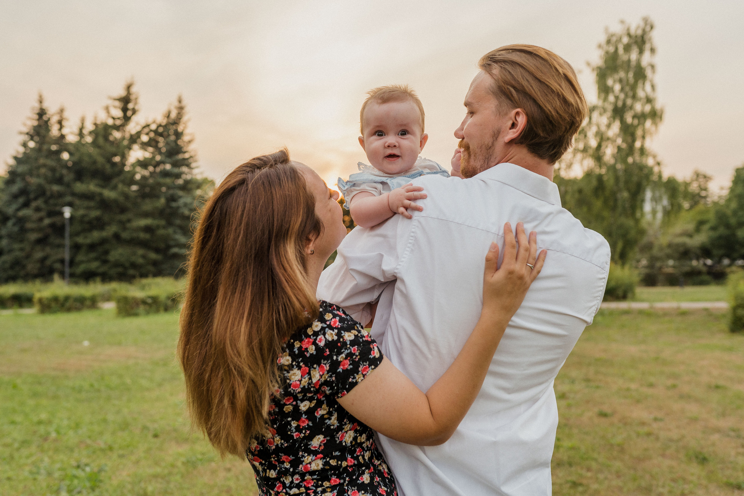 Семейная фотосессия в студии в Москве, семейный фотограф Анна Полушина. Свадебный фотограф в Москве Анна Полушина