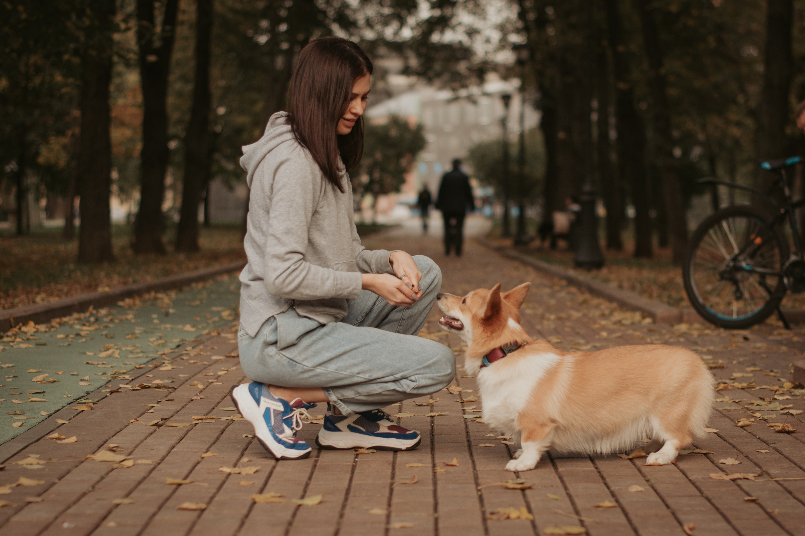 Марина и Мася, Новодевичий сквер. Свадебный фотограф в Москве Анна Полушина