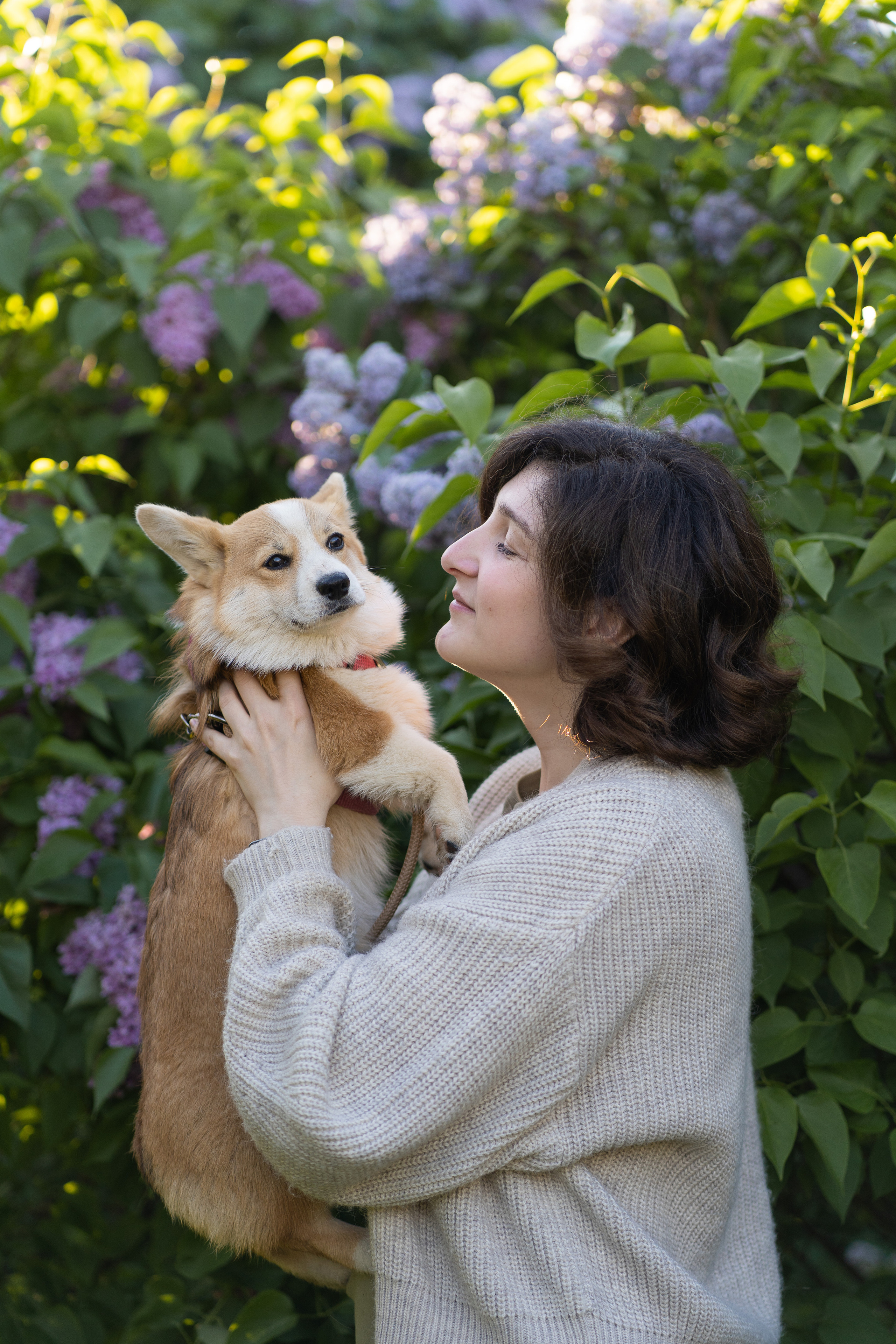 Полина и Стеша, Сиреневый сад. Свадебный фотограф в Москве Анна Полушина