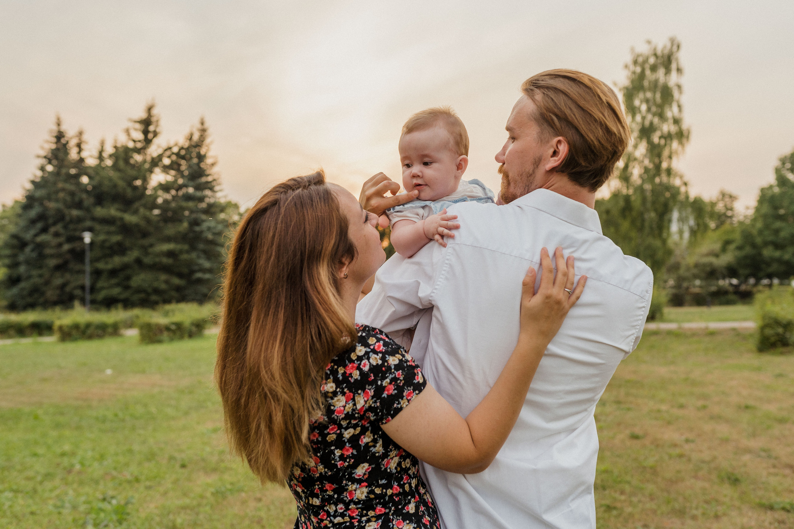 Семейная фотосессия в студии в Москве, семейный фотограф Анна Полушина. Свадебный фотограф в Москве Анна Полушина