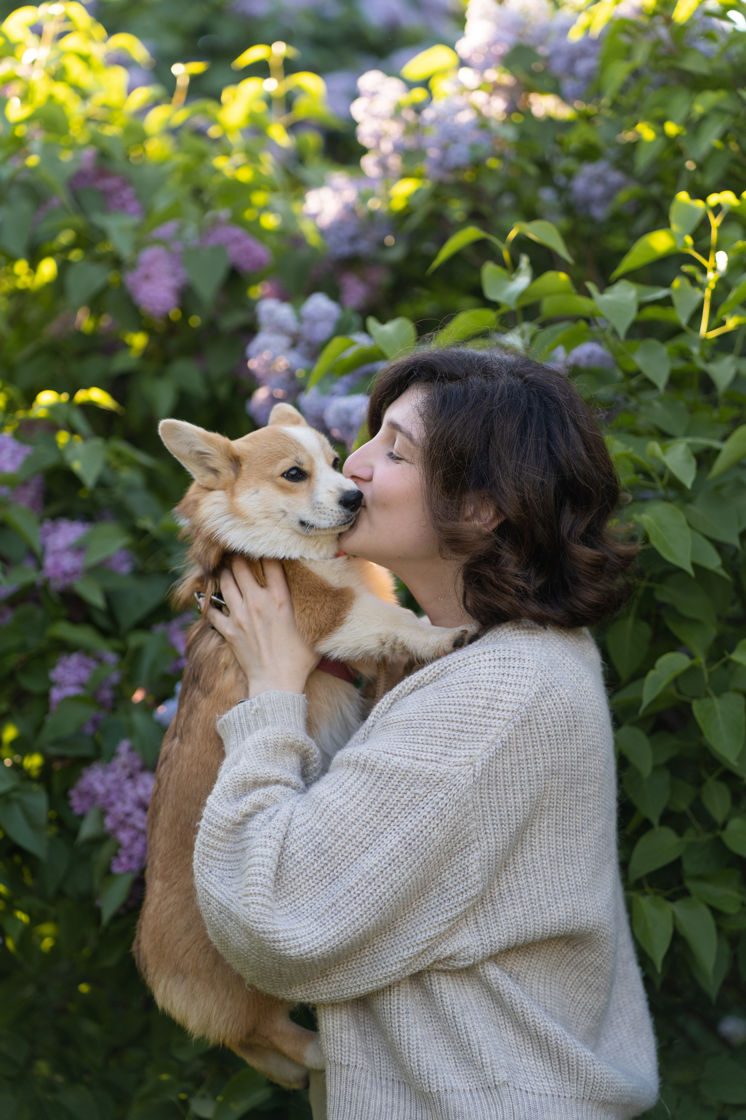 Полина и Стеша, Сиреневый сад. Свадебный фотограф в Москве Анна Полушина