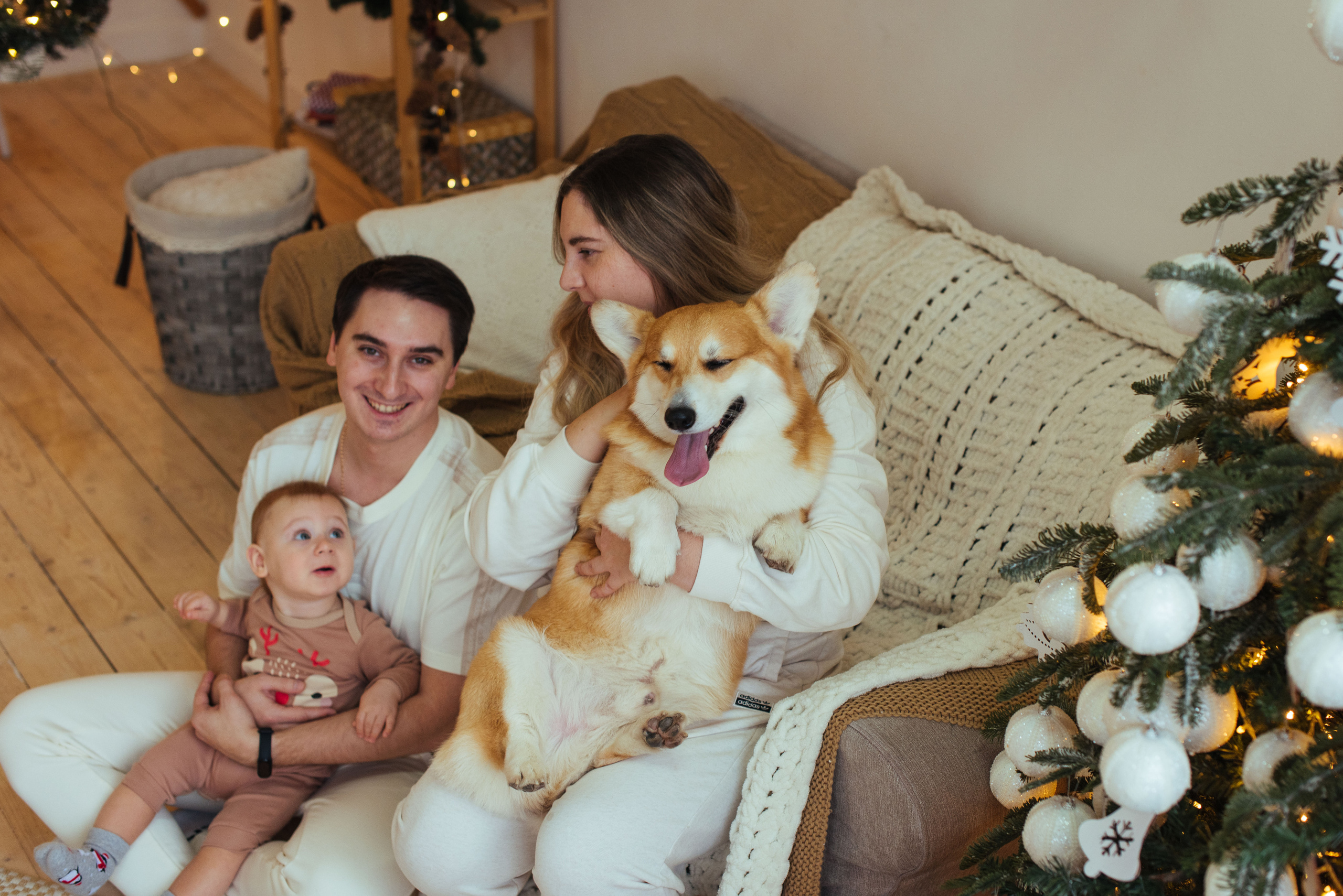 Юлия, Артем, Даня и коржик Дэни. Свадебный фотограф в Москве Анна Полушина