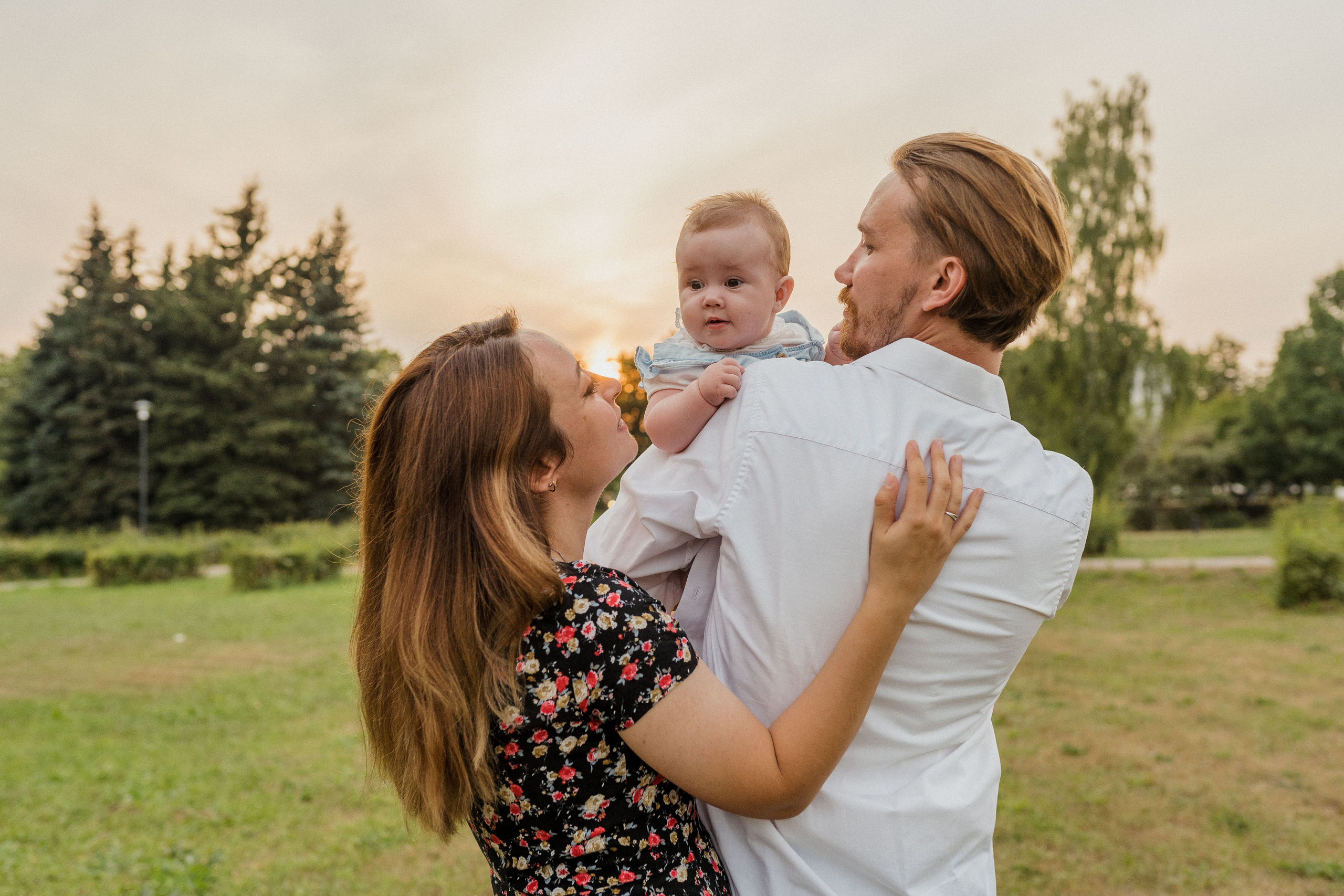 Семейная фотосессия в студии в Москве, семейный фотограф Анна Полушина. Свадебный фотограф в Москве Анна Полушина