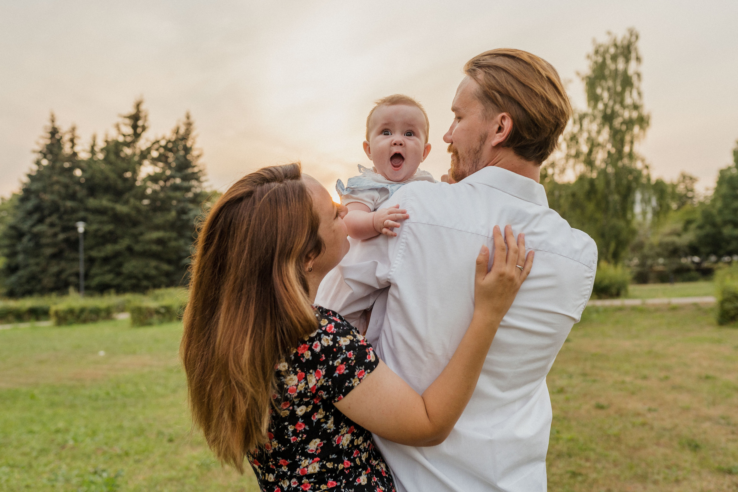 Семейная фотосессия в студии в Москве, семейный фотограф Анна Полушина. Свадебный фотограф в Москве Анна Полушина