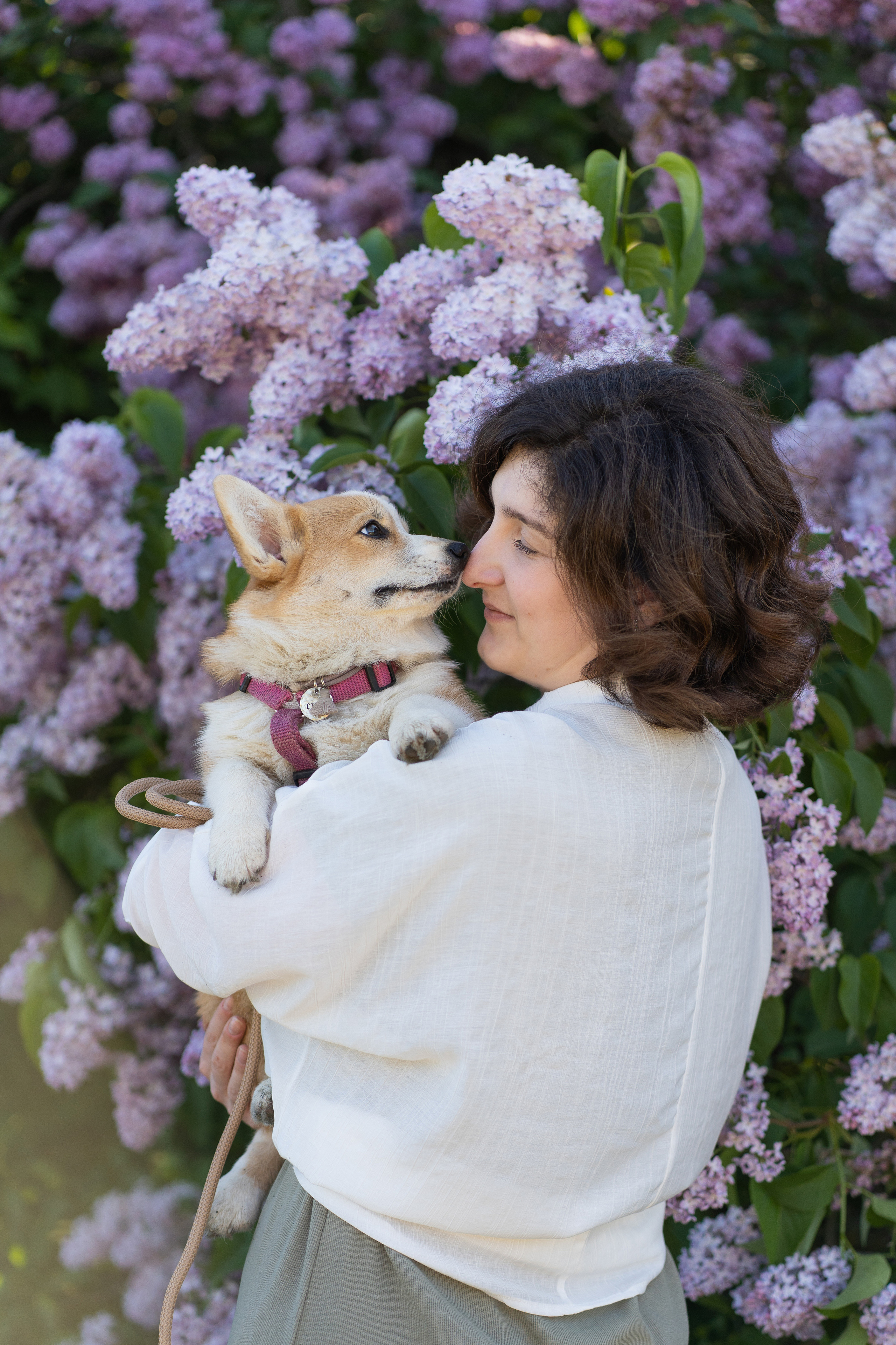 Полина и Стеша, Сиреневый сад. Свадебный фотограф в Москве Анна Полушина
