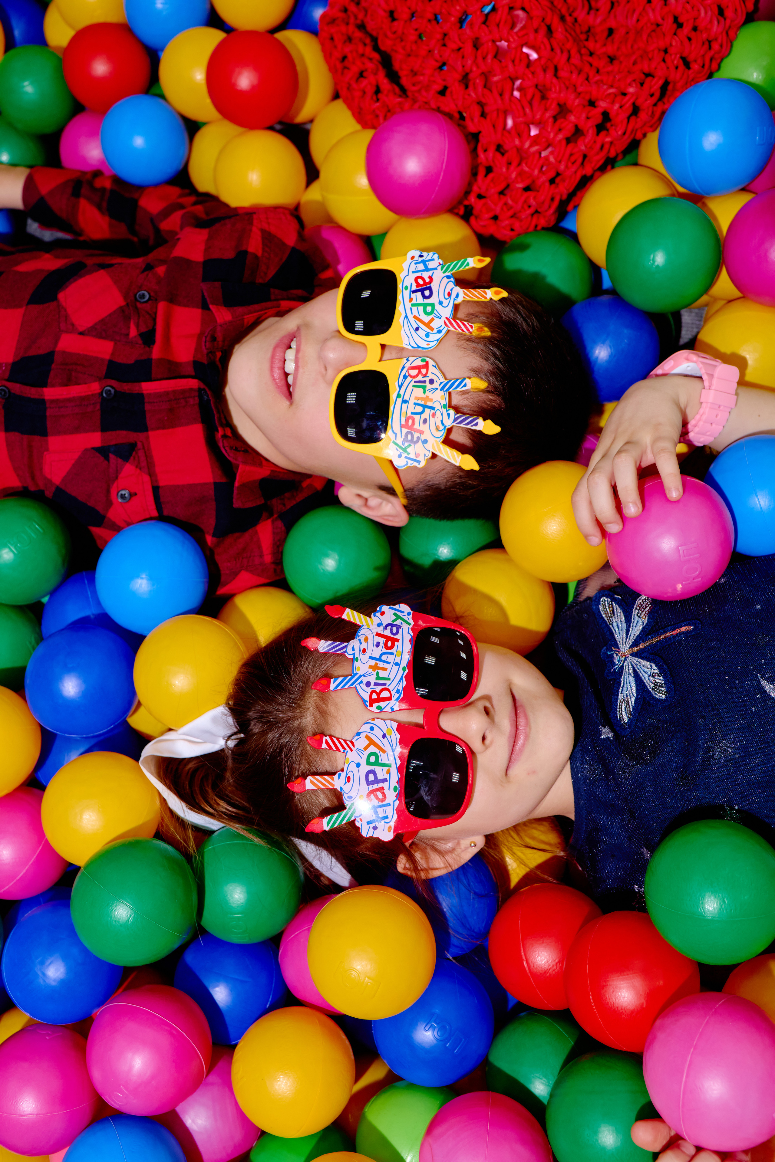 Детская репортажная сьемка. Фотограф Выпускные альбомы Таганрог Сергей Коробченко