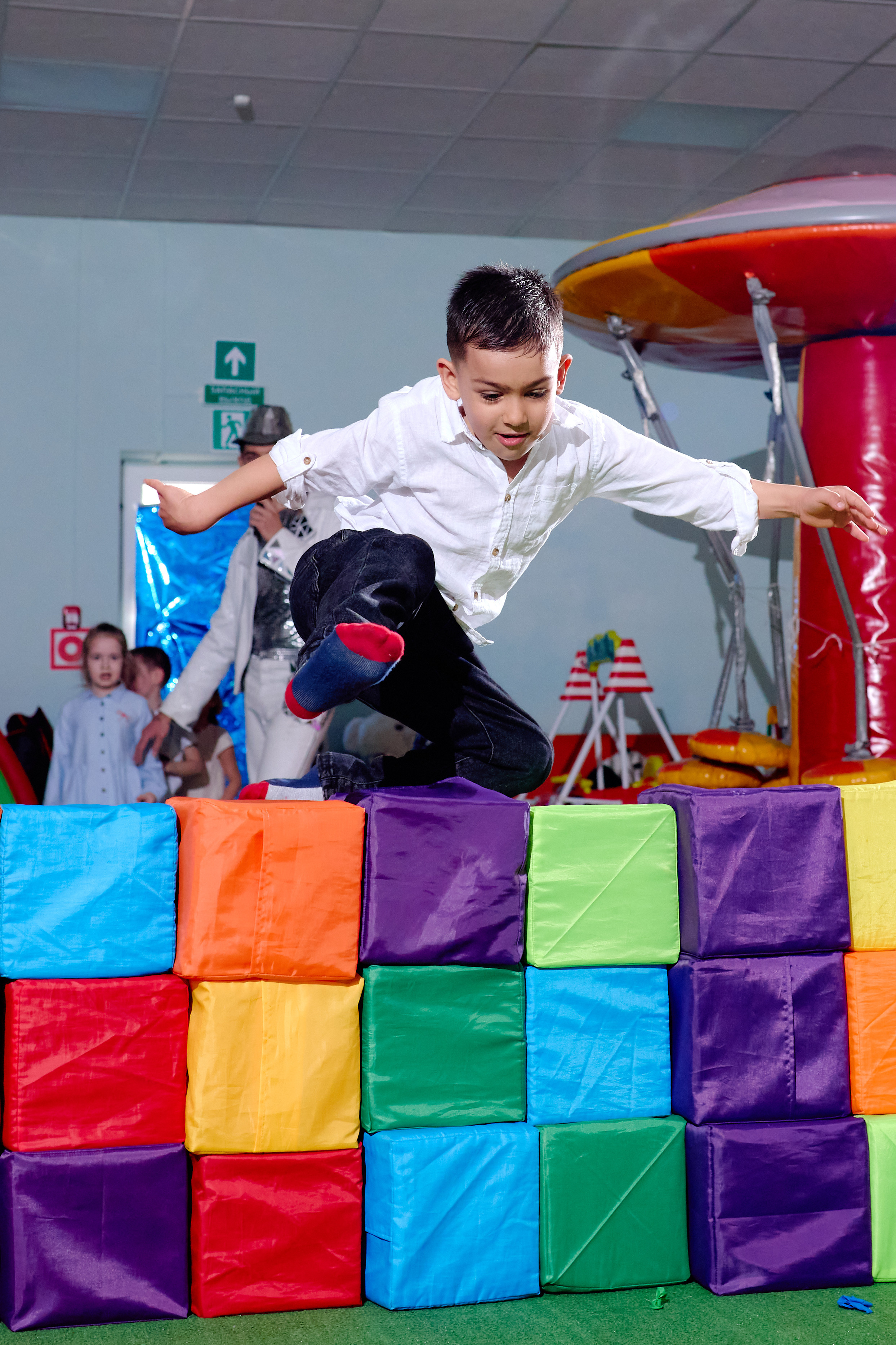 Детская репортажная сьемка. Фотограф Выпускные альбомы Таганрог Сергей Коробченко