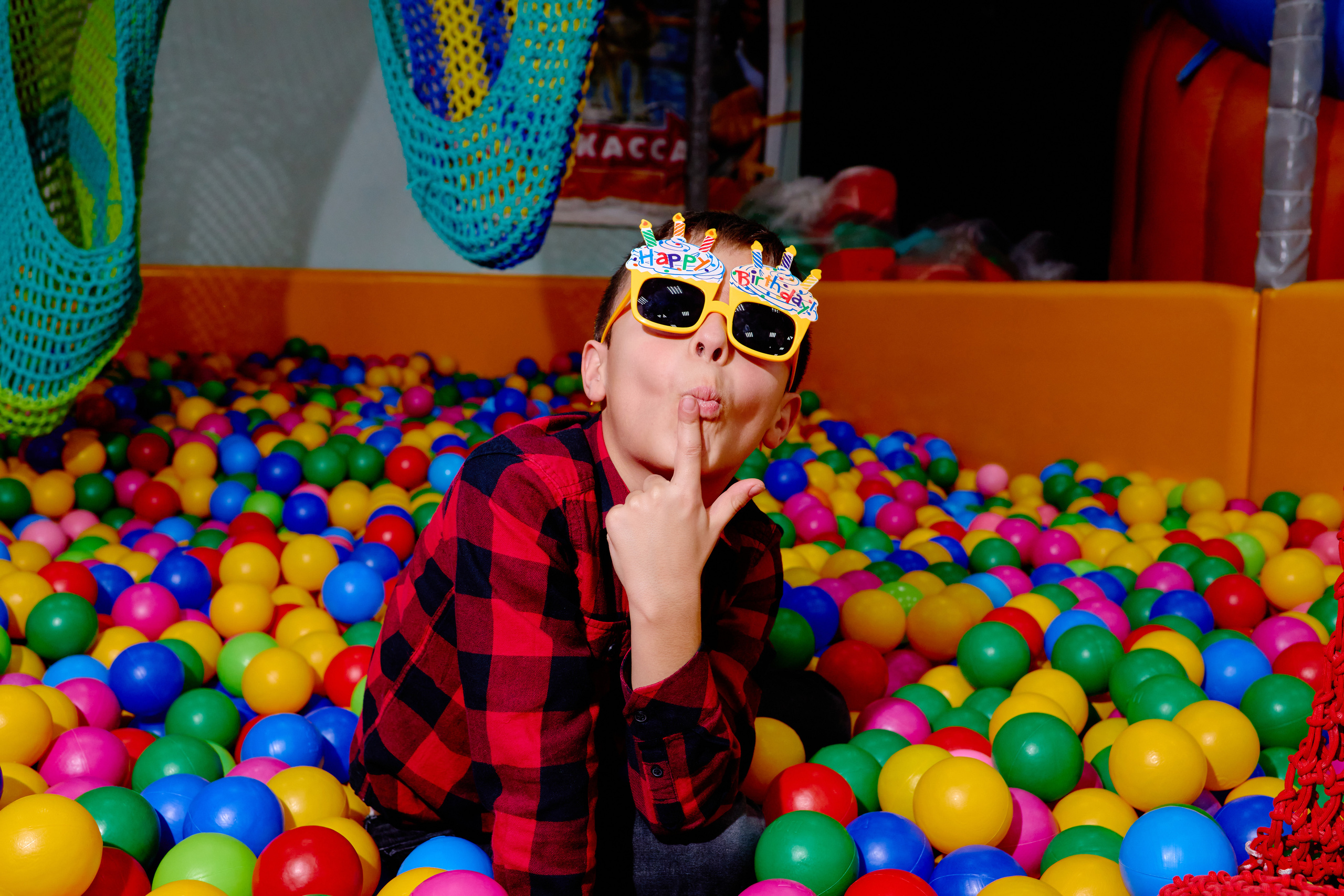 Детская репортажная сьемка. Фотограф Выпускные альбомы Таганрог Сергей Коробченко