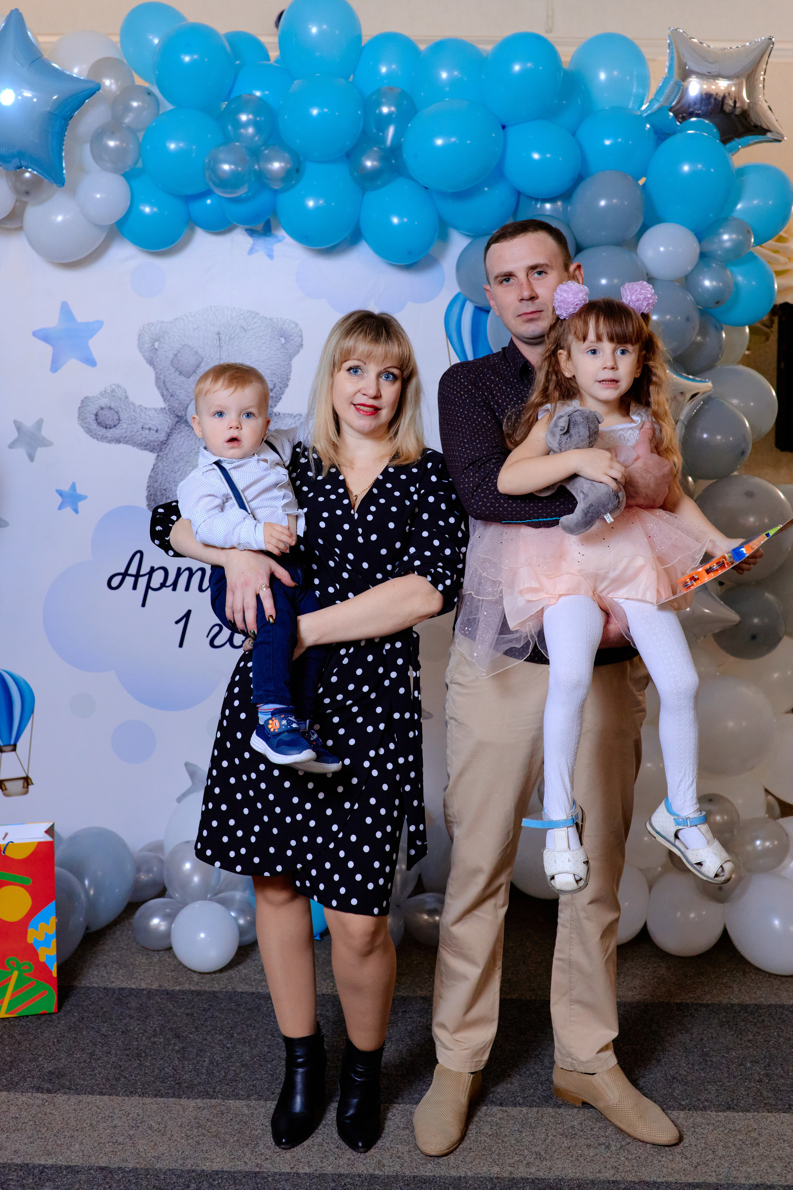 Юбилей 2. Фотограф Выпускные альбомы Таганрог Сергей Коробченко