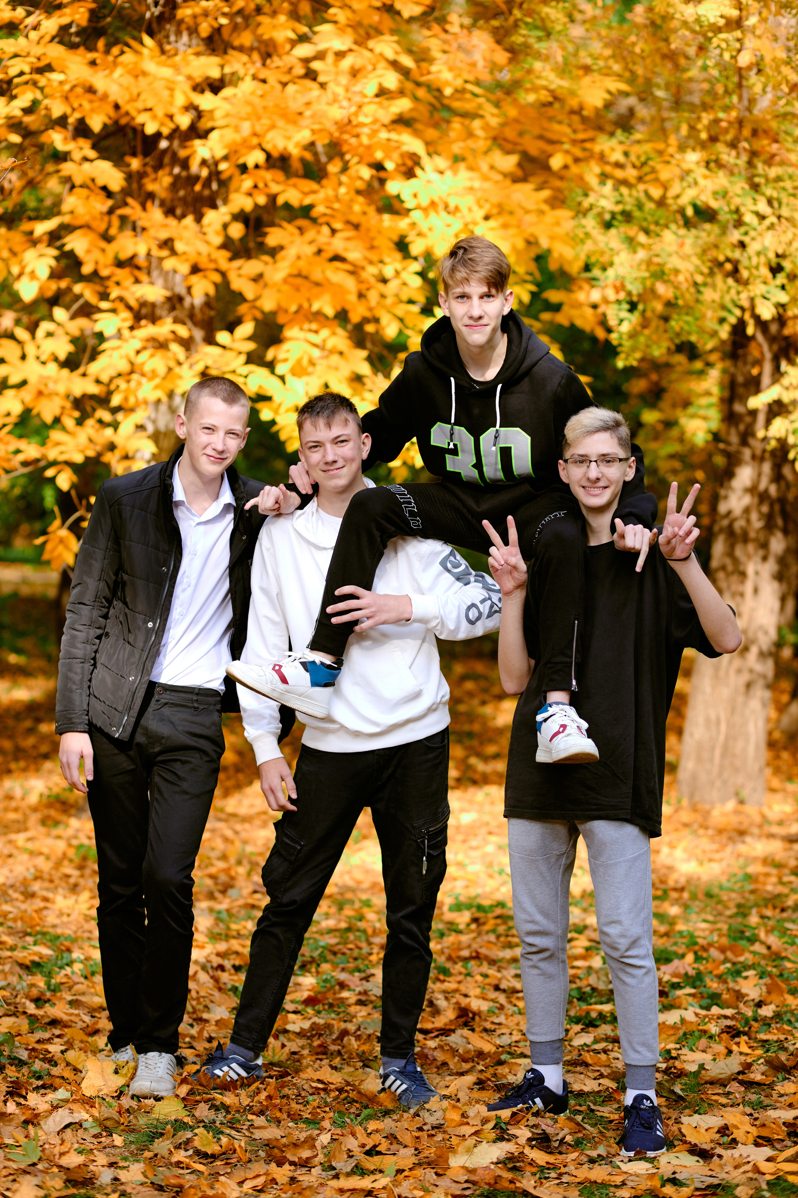 Сьемки старших классов в Таганроге. Фотограф Выпускные альбомы Таганрог Сергей Коробченко