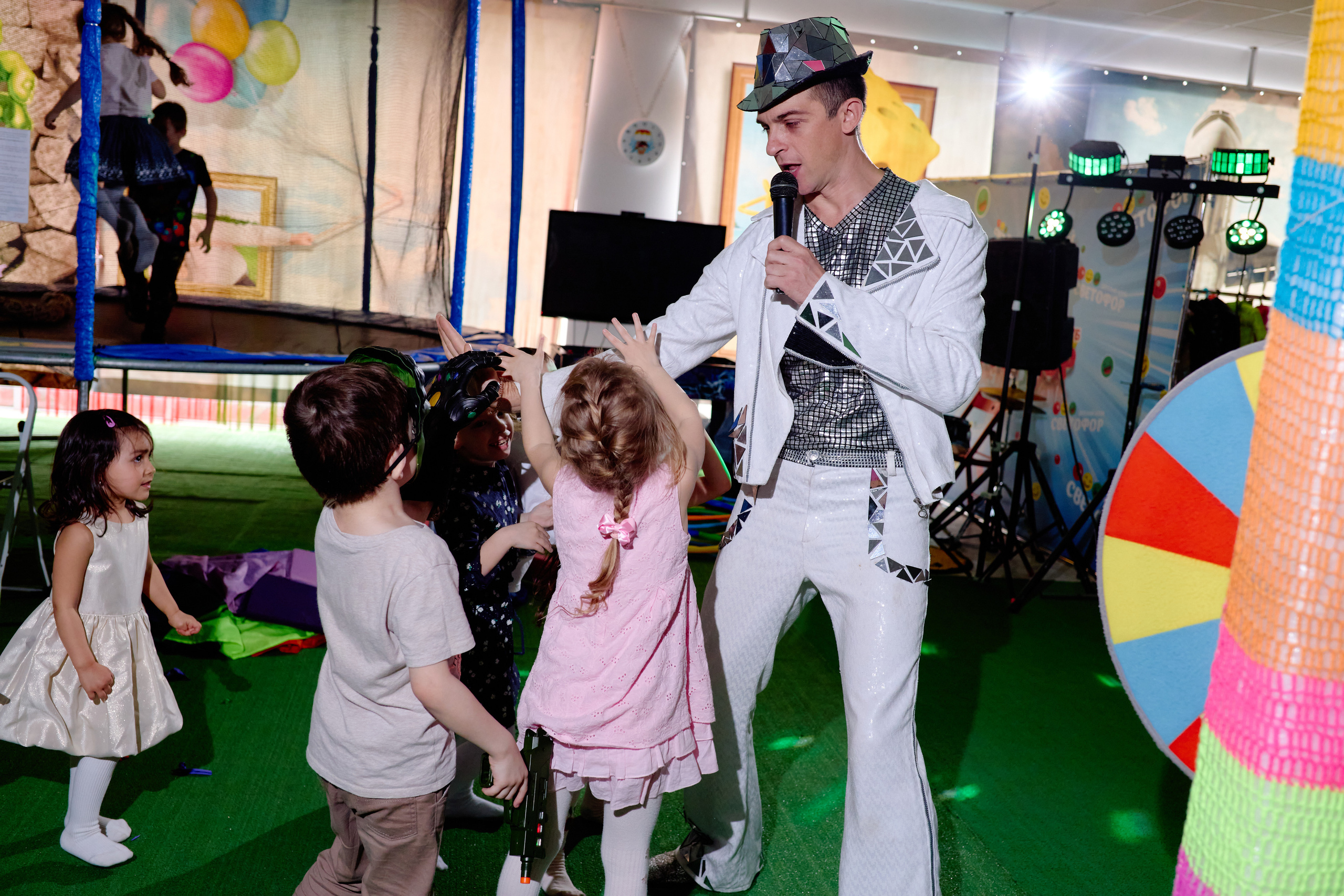 Детская репортажная сьемка. Фотограф Выпускные альбомы Таганрог Сергей Коробченко