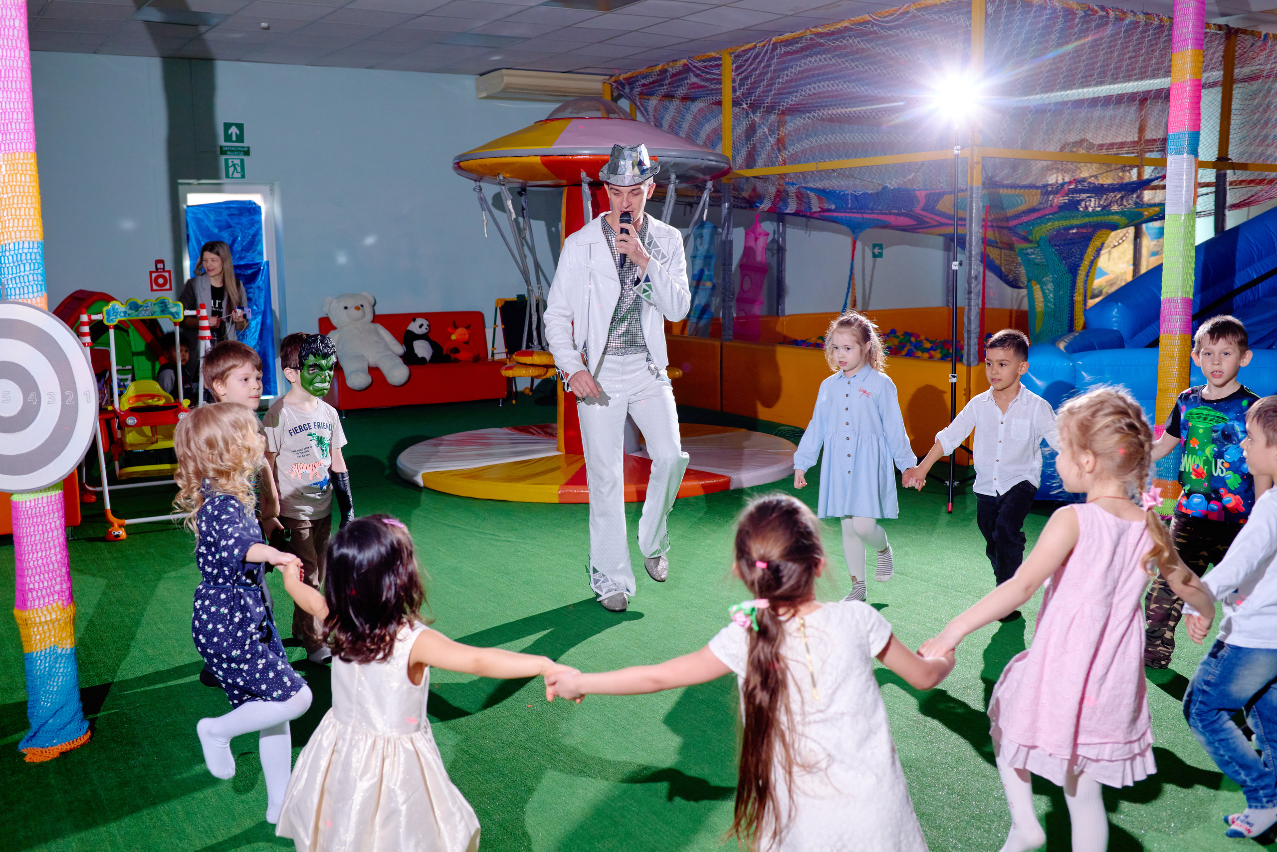 Детская репортажная сьемка. Фотограф Выпускные альбомы Таганрог Сергей Коробченко