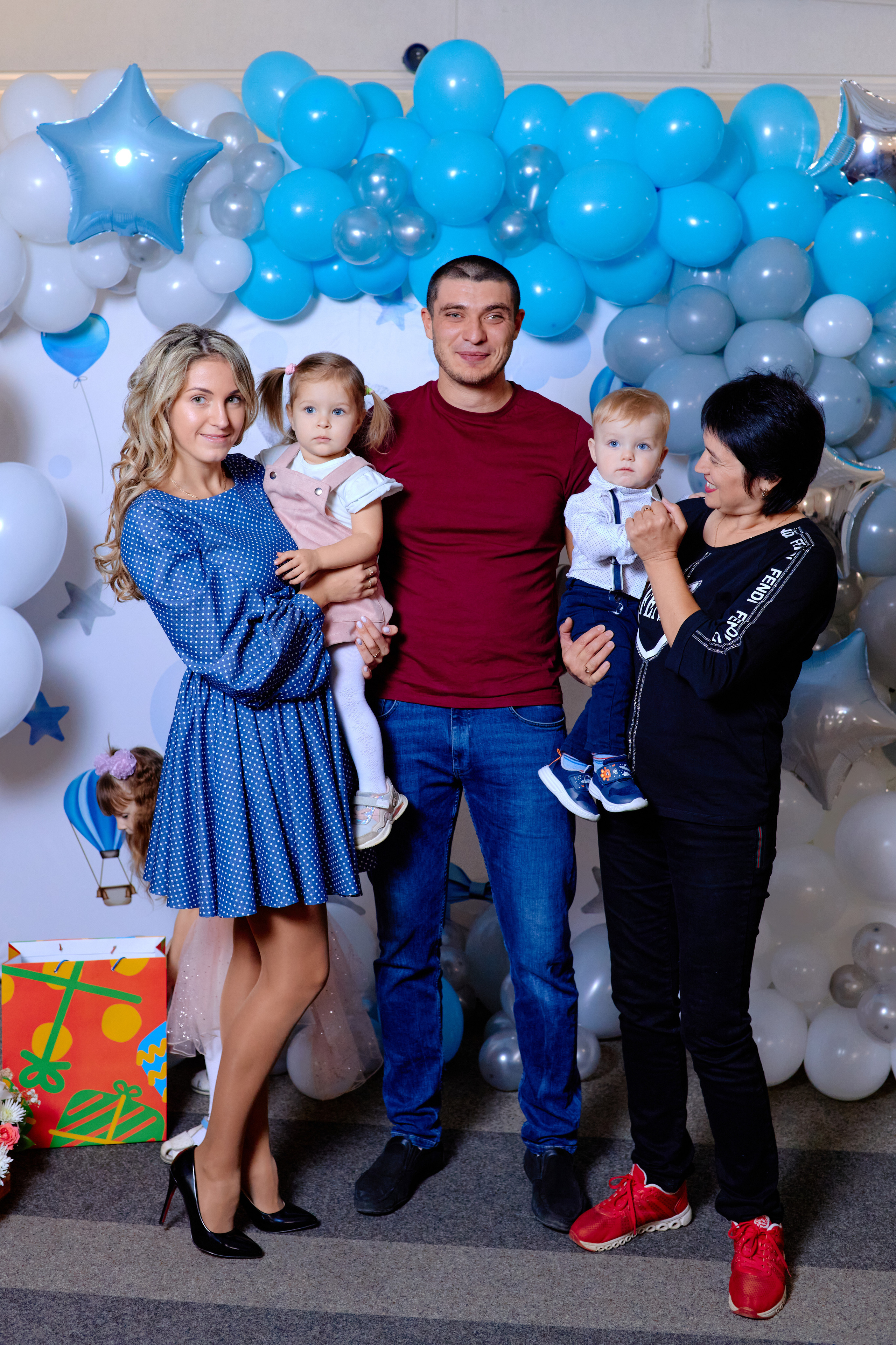 Юбилей 2. Фотограф Выпускные альбомы Таганрог Сергей Коробченко