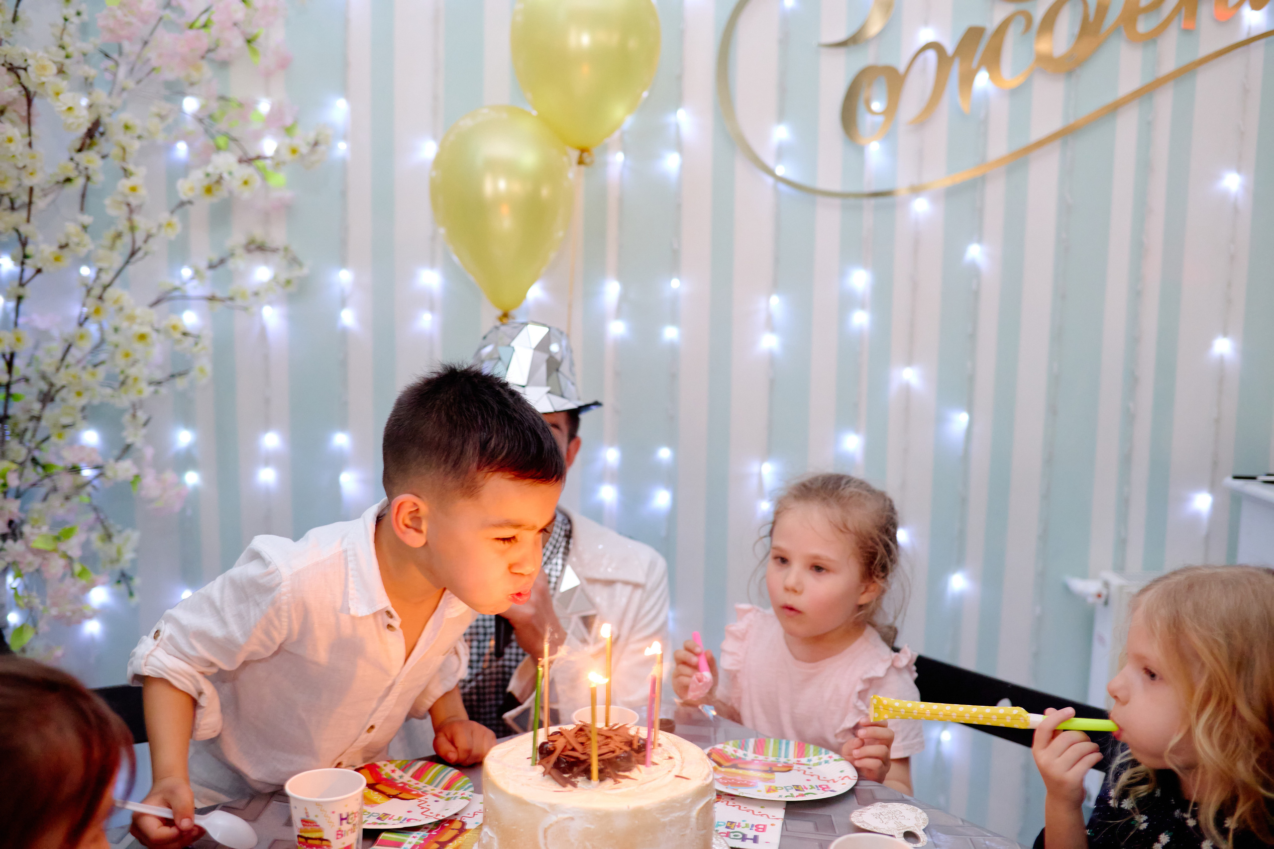 Детская репортажная сьемка. Фотограф Выпускные альбомы Таганрог Сергей Коробченко