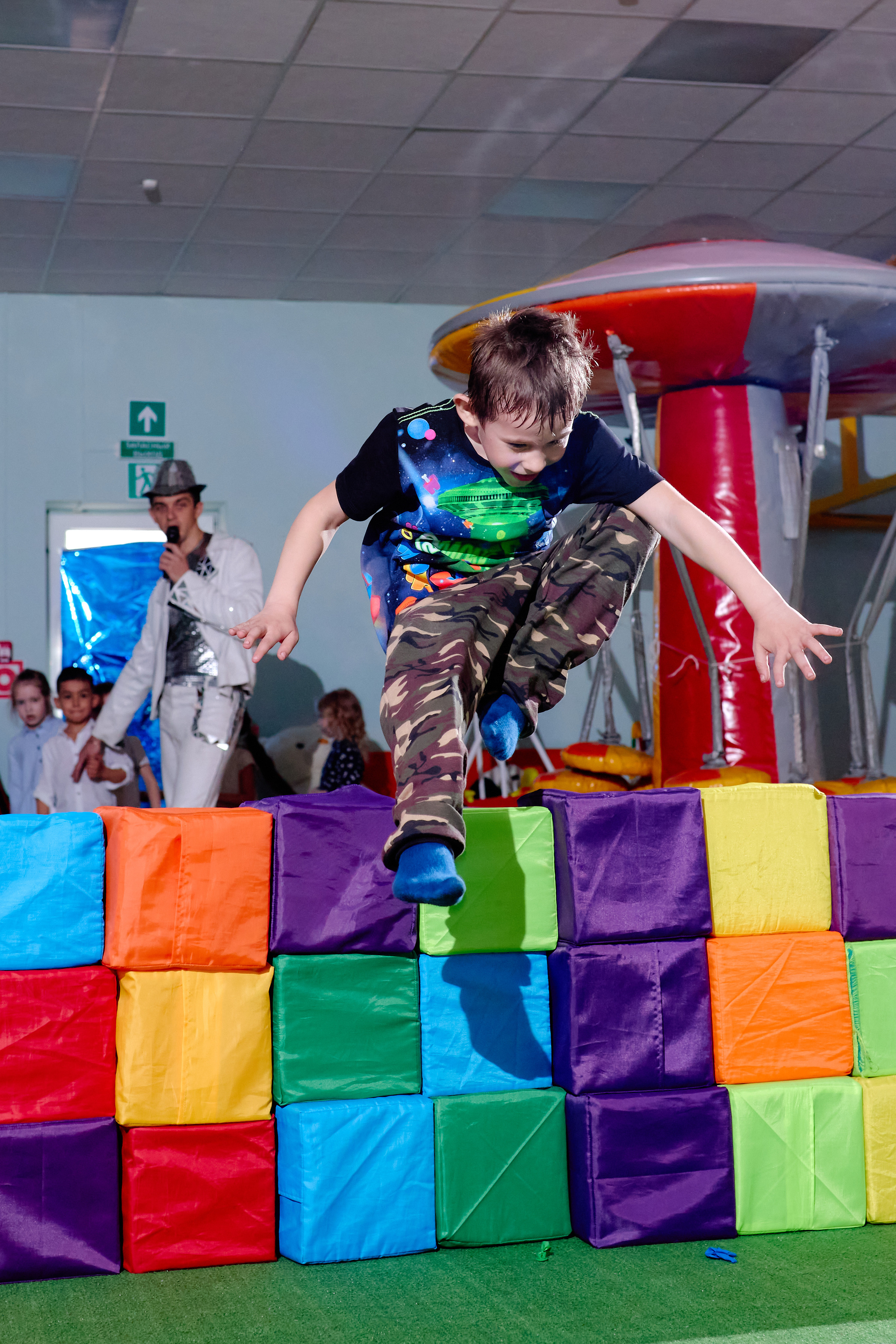 Детская репортажная сьемка. Фотограф Выпускные альбомы Таганрог Сергей Коробченко