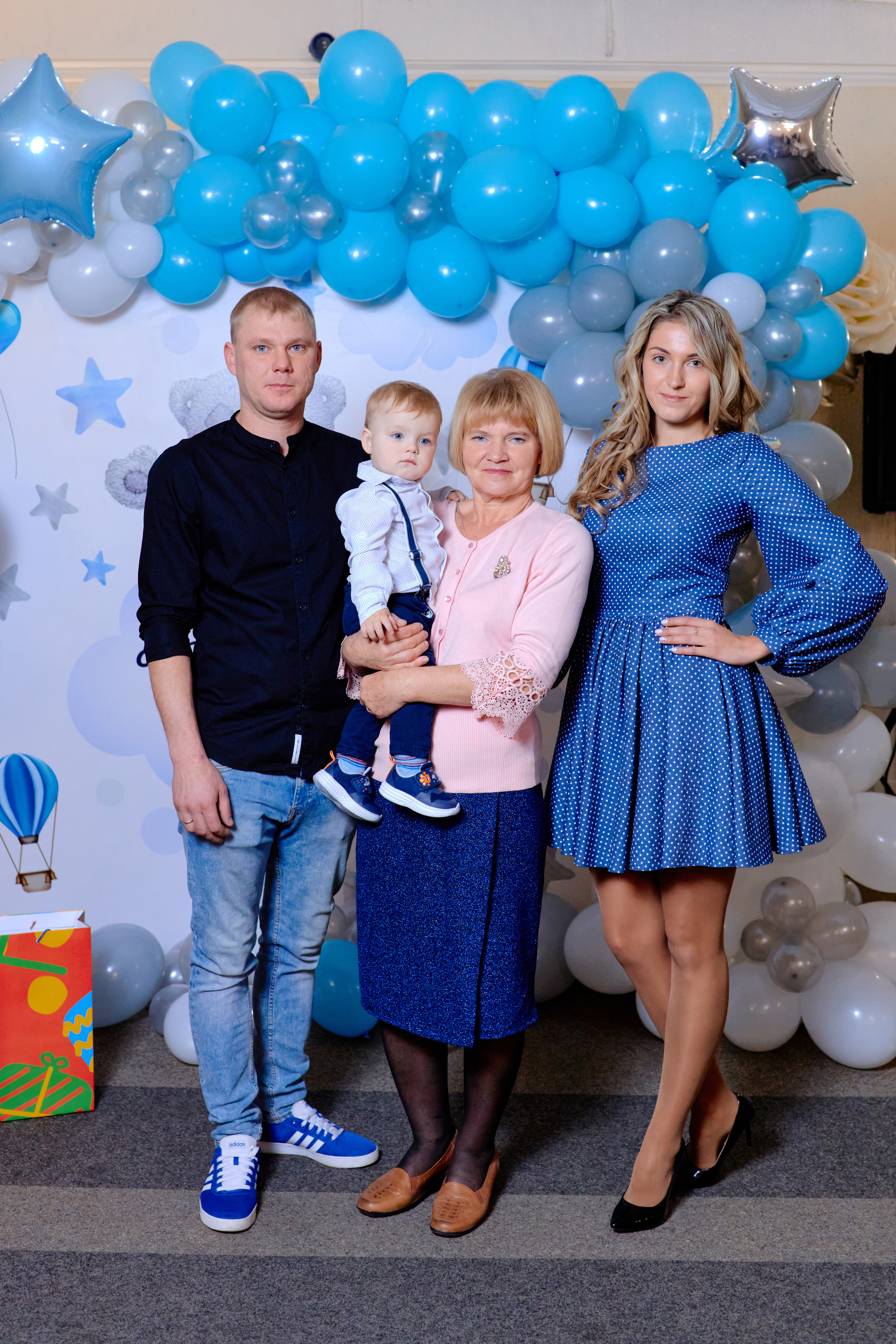 Юбилей 2. Фотограф Выпускные альбомы Таганрог Сергей Коробченко