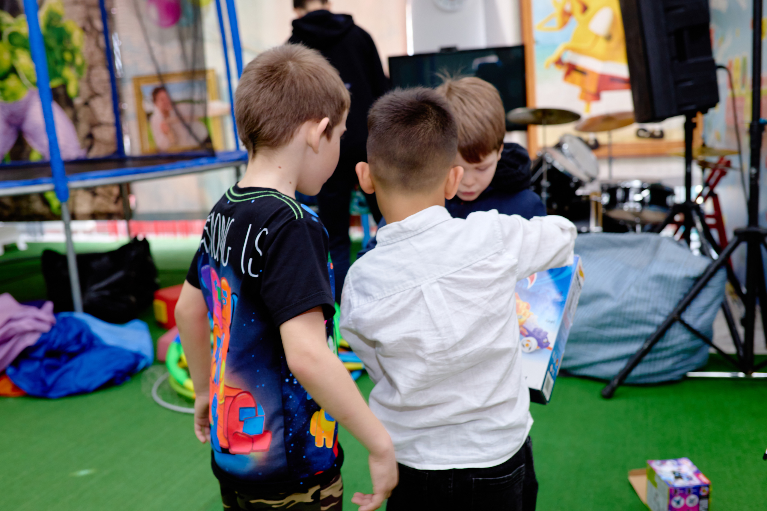 Детская репортажная сьемка. Фотограф Выпускные альбомы Таганрог Сергей Коробченко