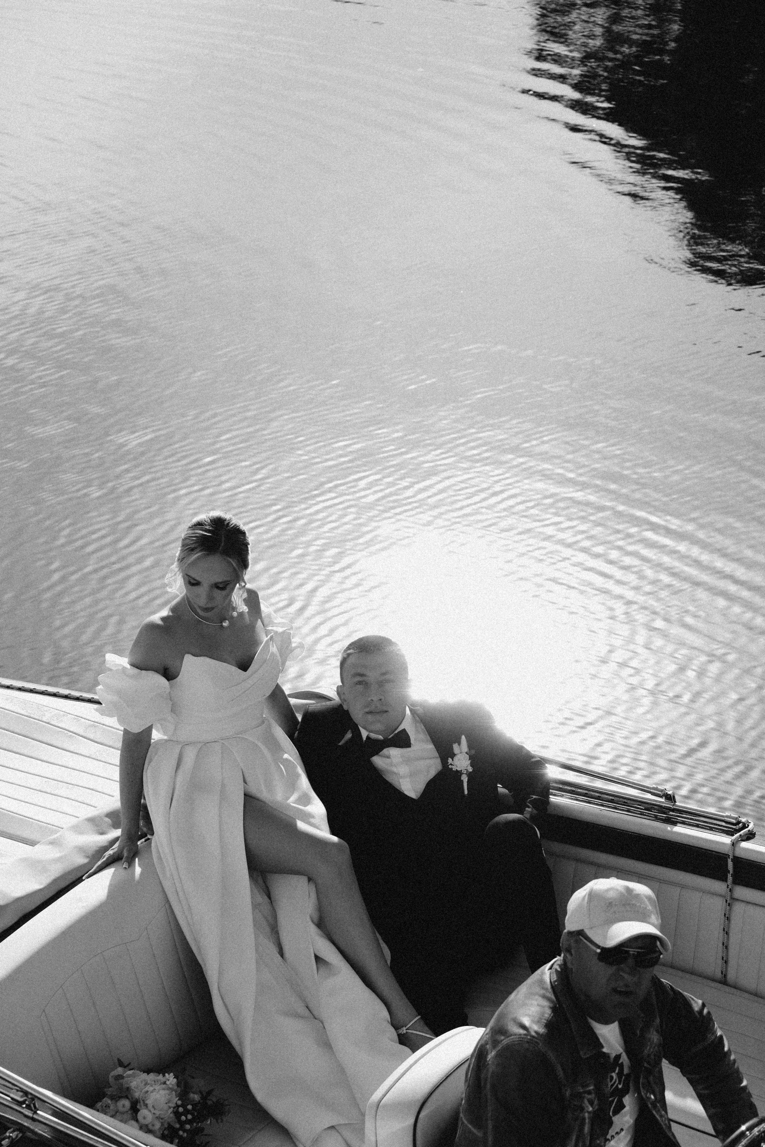 СВАДЕБГНАЯ ПРОГУЛКА ПО КАНАЛ САНКТ-ПЕТЕРБУРГА НА КАТЕРЕ. Профессиональный фотограф, Санкт-Петербург — Виктория Богомолова