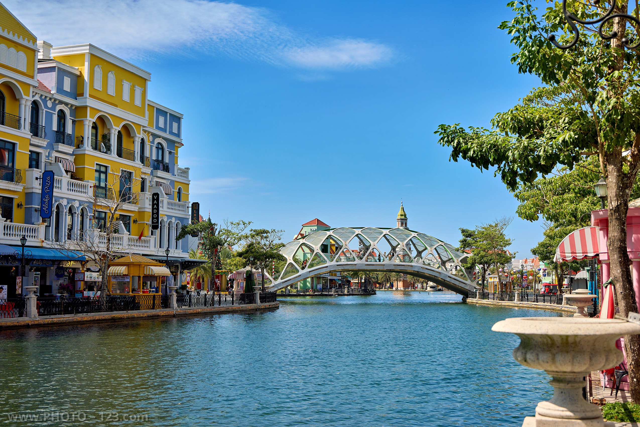 Grand World Phu Quoc Family Photography | Venice-Style Photoshoot. Photographer in Phu Quoc, Vietnam | Commercial & Lifestyle Photography