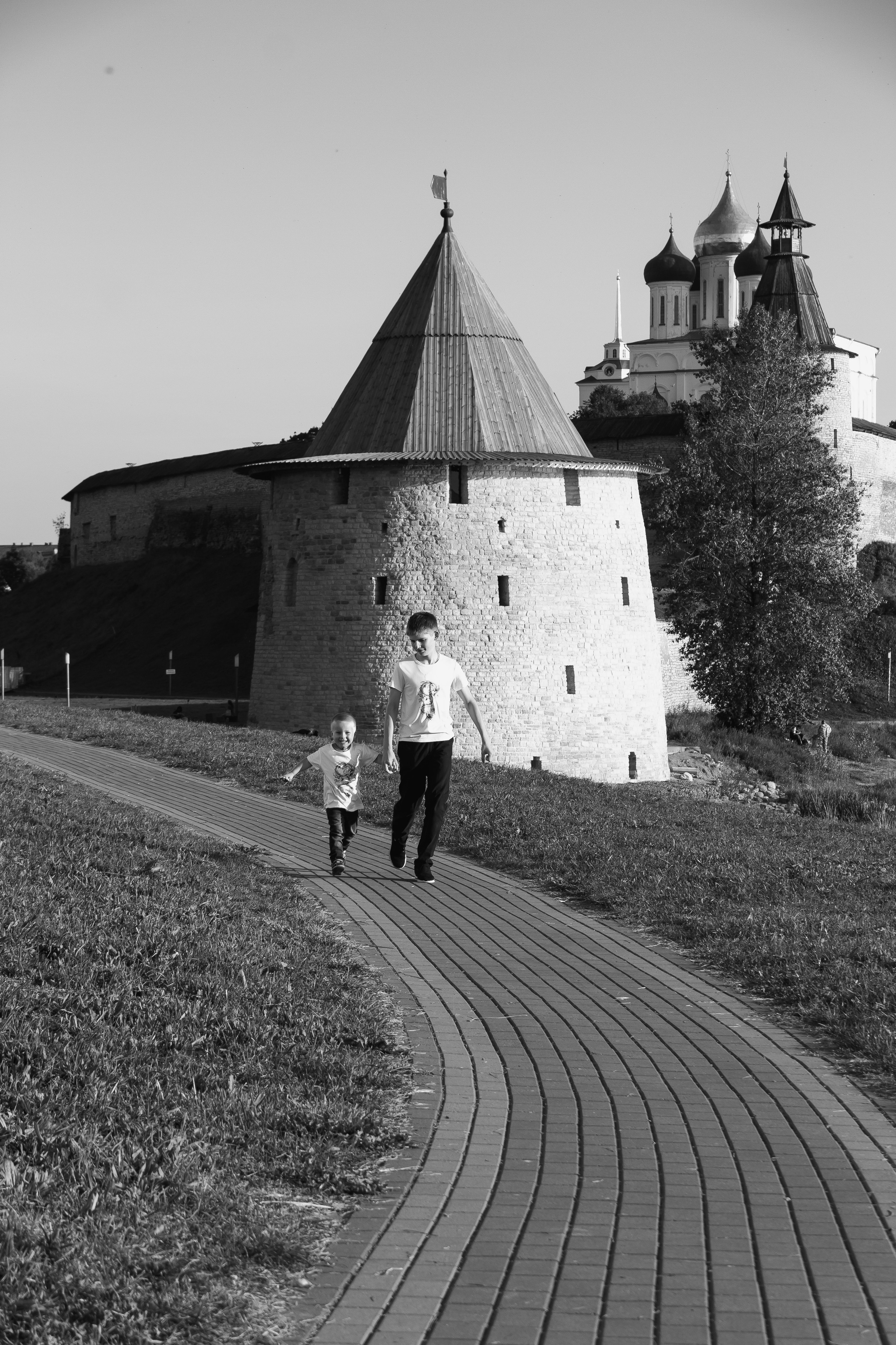 Семейная прогулка по Пскову. Фотограф Елена Зиновьева