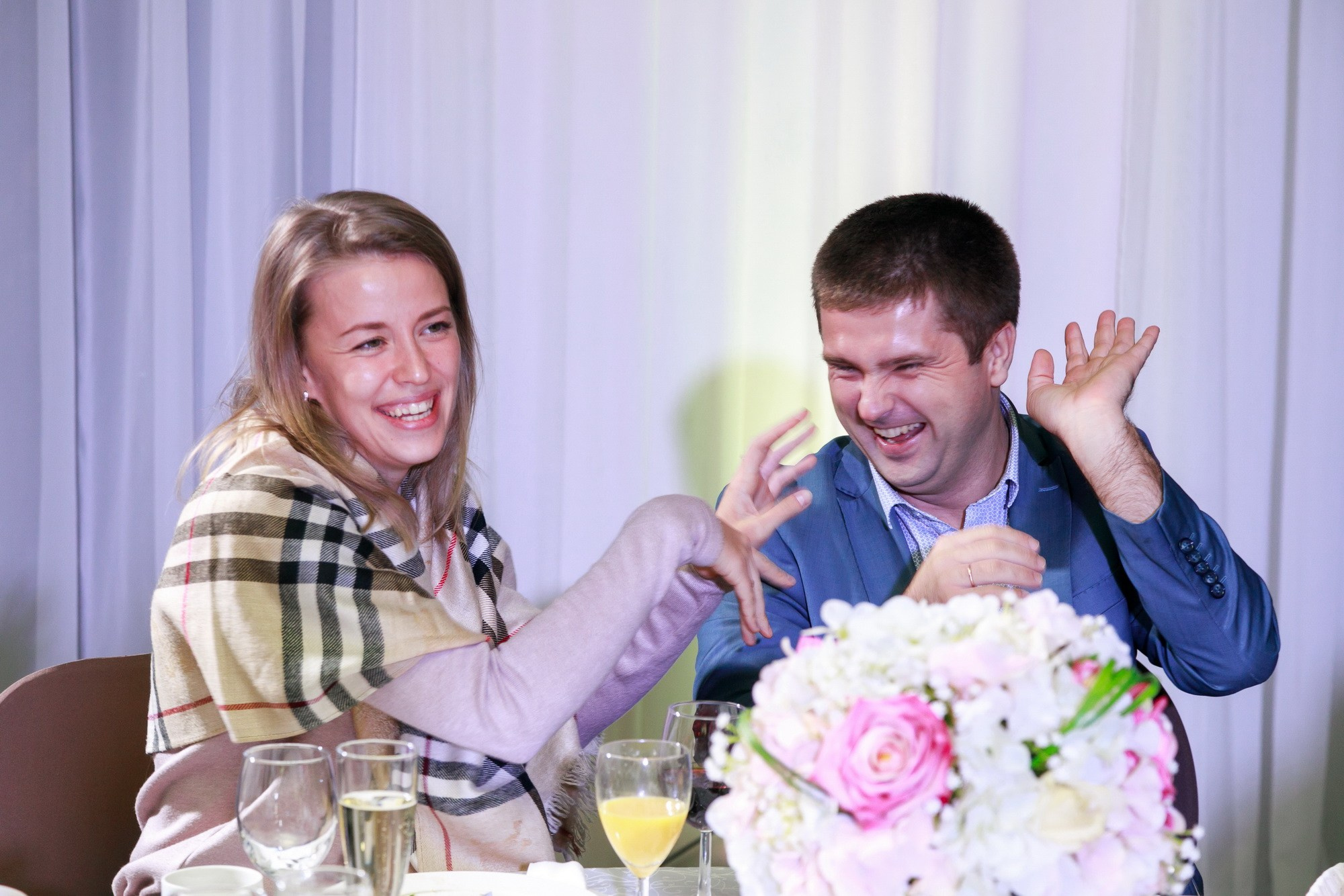 Свадьба с огоньком. Фотограф крещение венчание в Петербурге! Помогает подобрать храм и посоветовал душевного батюшку в СПб