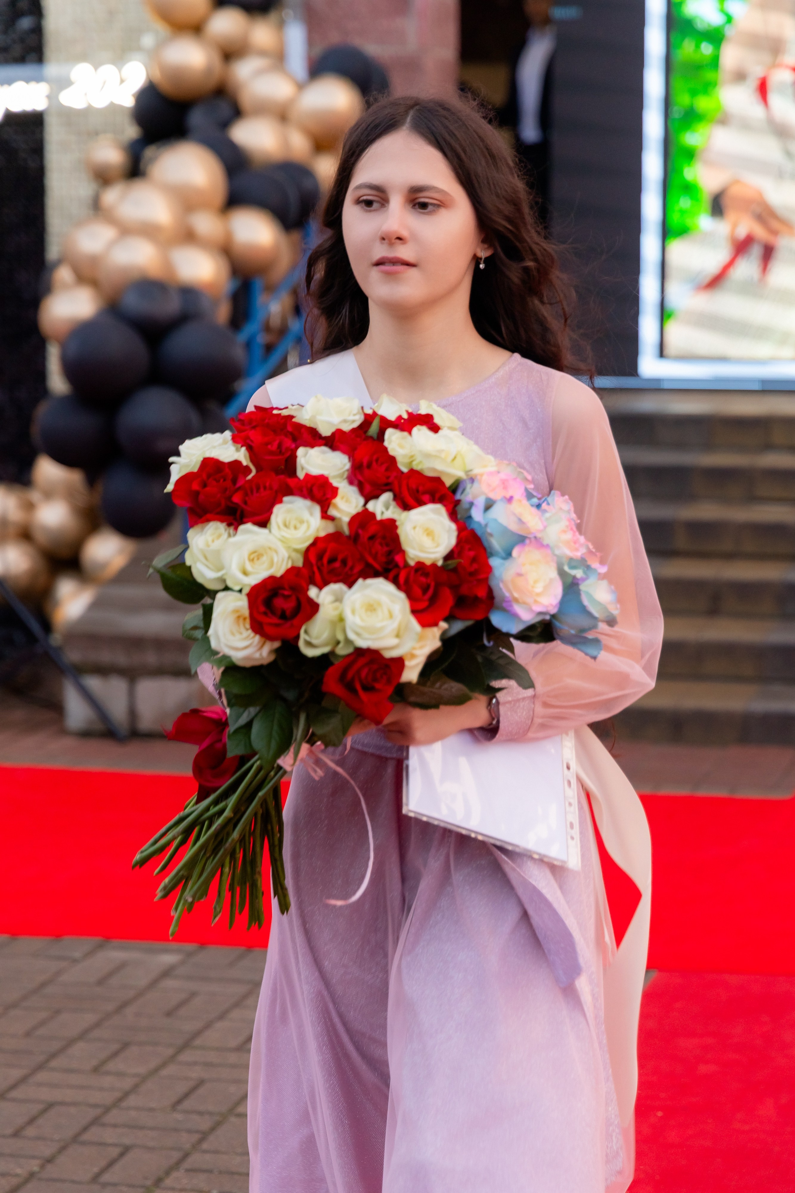 Школьный выпускной 2025 год в Минске, Беларуси. Свадебный фотограф в Минске/Беларуси Сергей Спиридонов