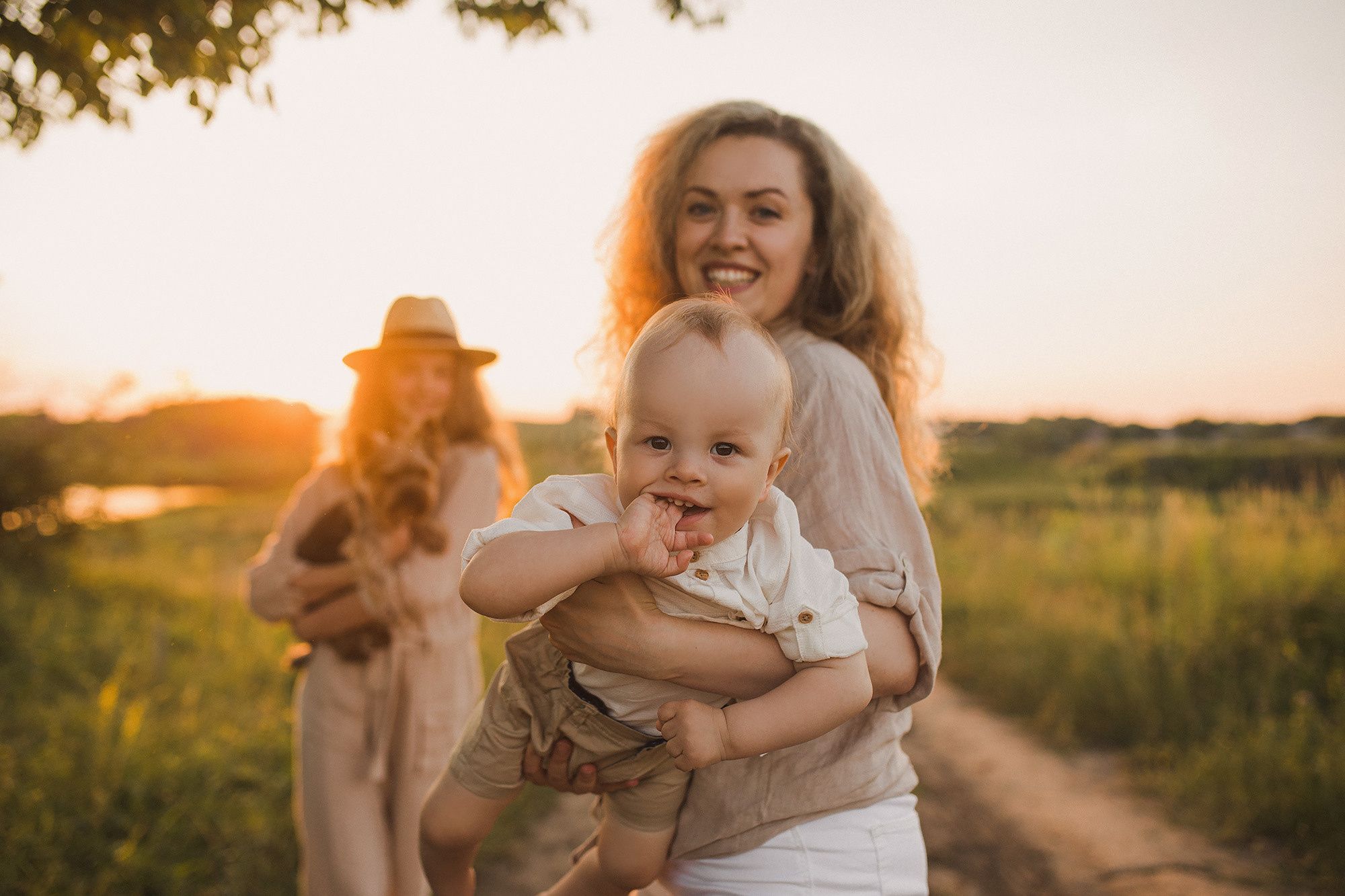 Мама Аня, Лиза и Макар. Свадебный и семейный фотограф в Белгороде Евгения Курочкина