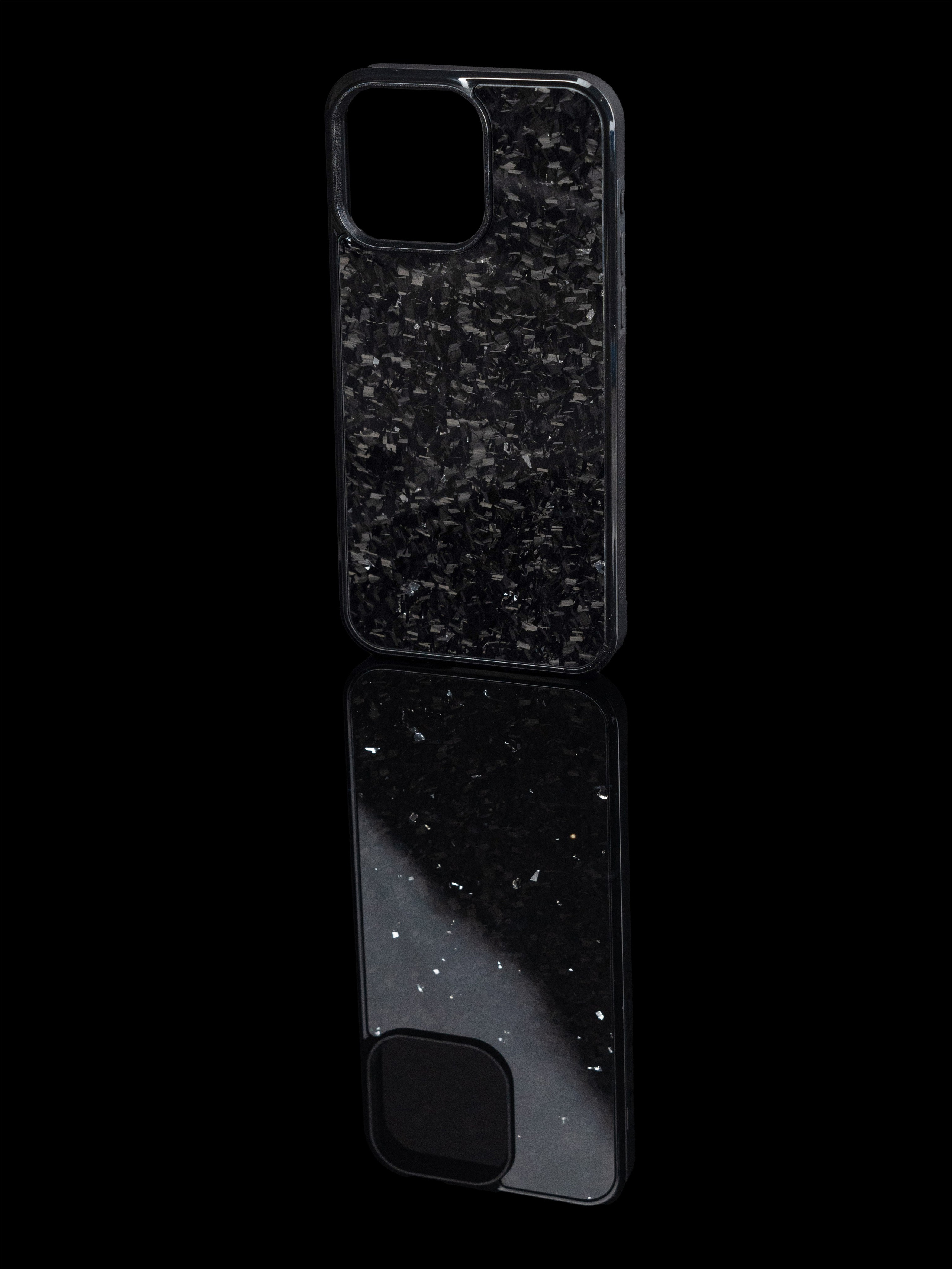 Чехлы и картхолдер из карбона предметная съемка, съемка для маркетплейсов. Олейник Денис — предметный фотограф, фотограф для маркетплейсов в Казани