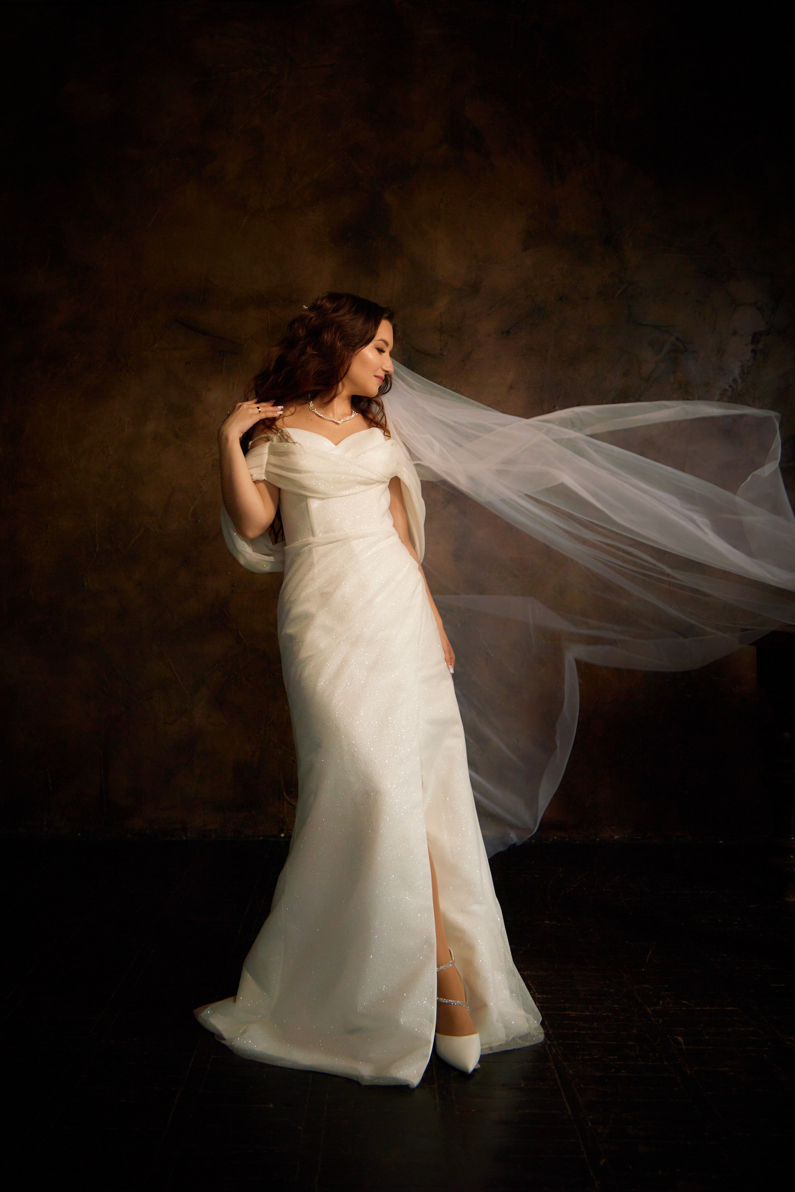 Свадебная фотосессия в студии «ЧеБэ» Самара. Свадебный видеограф и свадебный фотограф в Самаре Олег Слеб