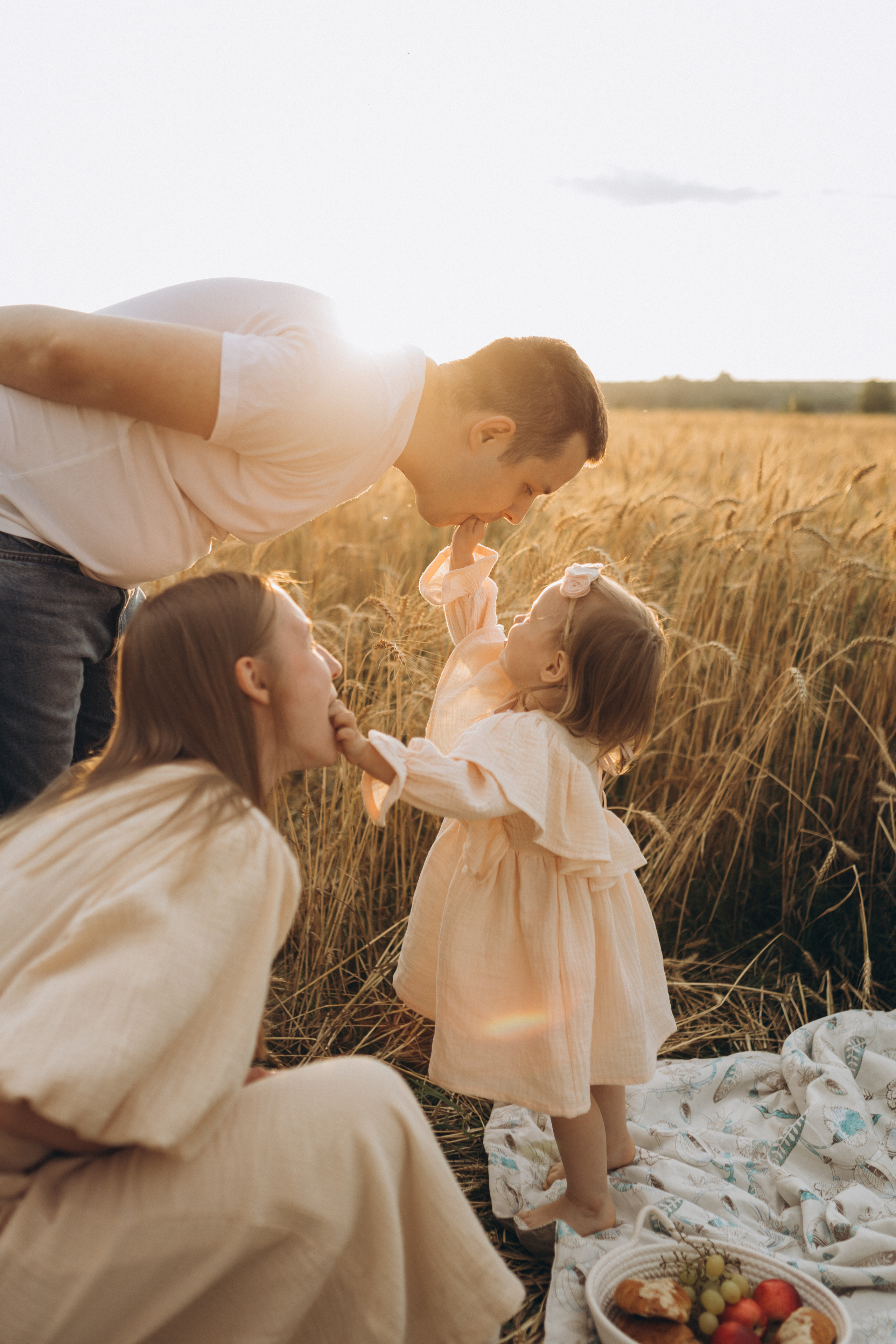 В поле пшеницы. Семейный фотограф Мария Маркова Москва и Одинцово