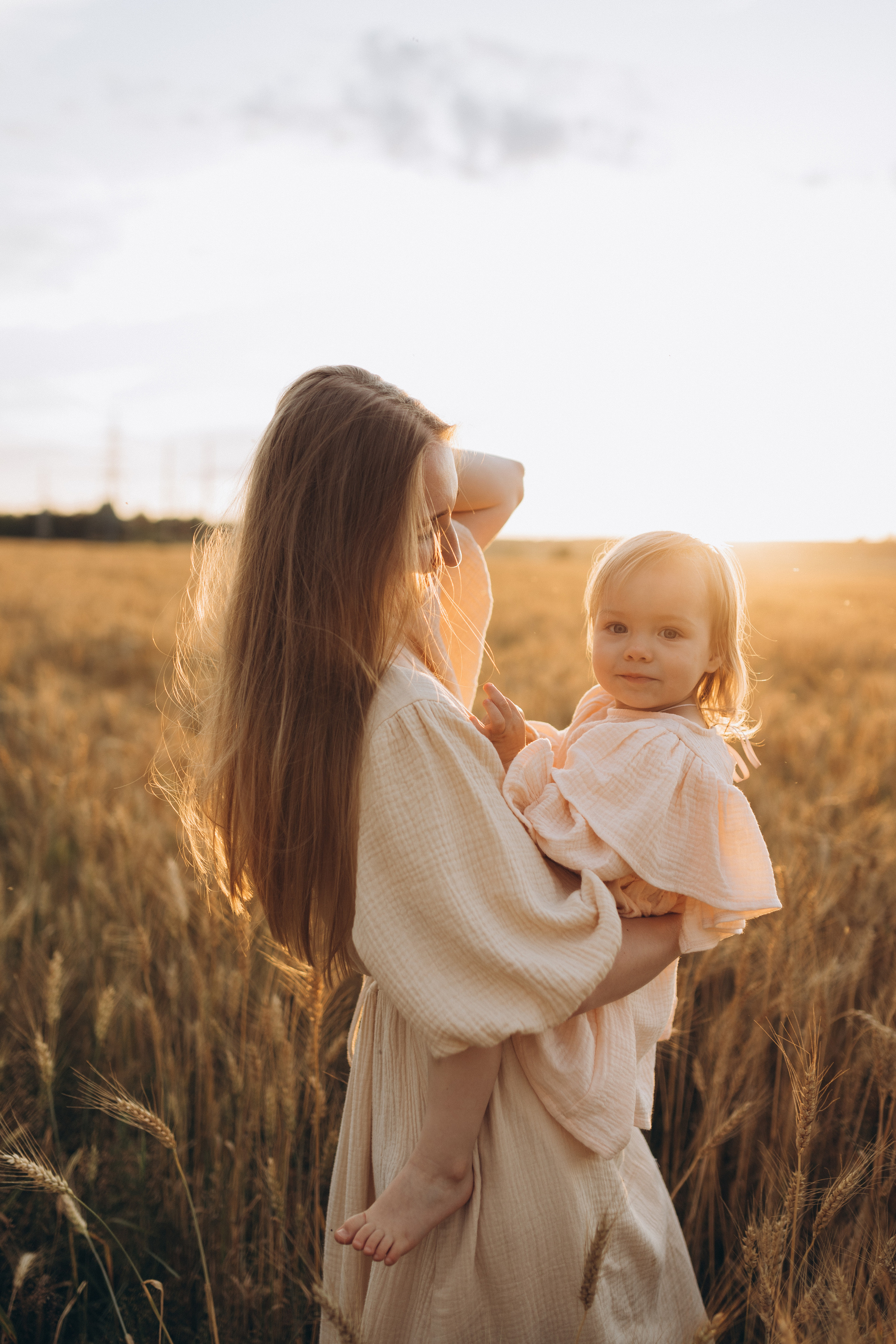 В поле пшеницы. Семейный фотограф Мария Маркова Москва и Одинцово