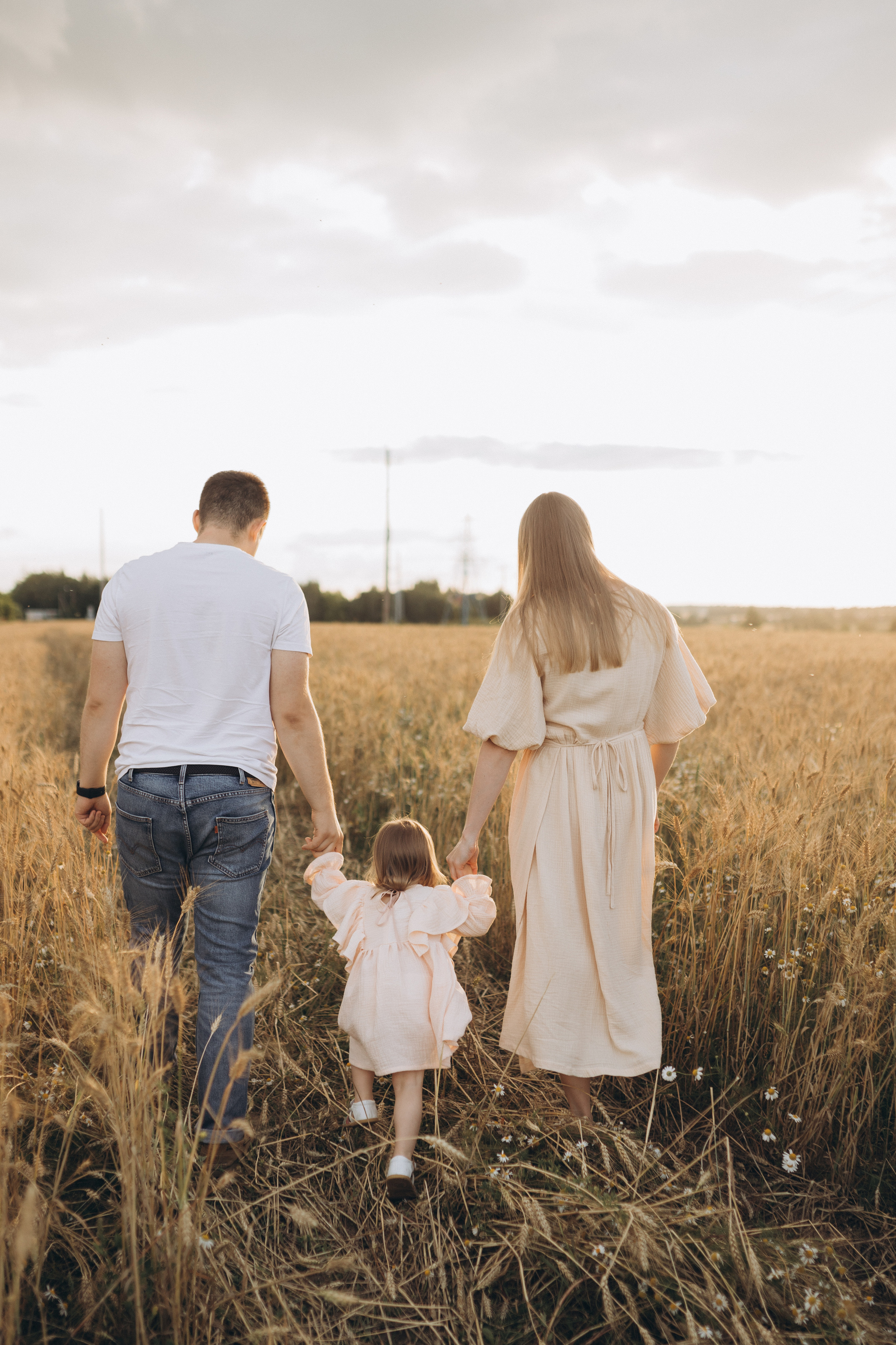 В поле пшеницы. Семейный фотограф Мария Маркова Москва и Одинцово