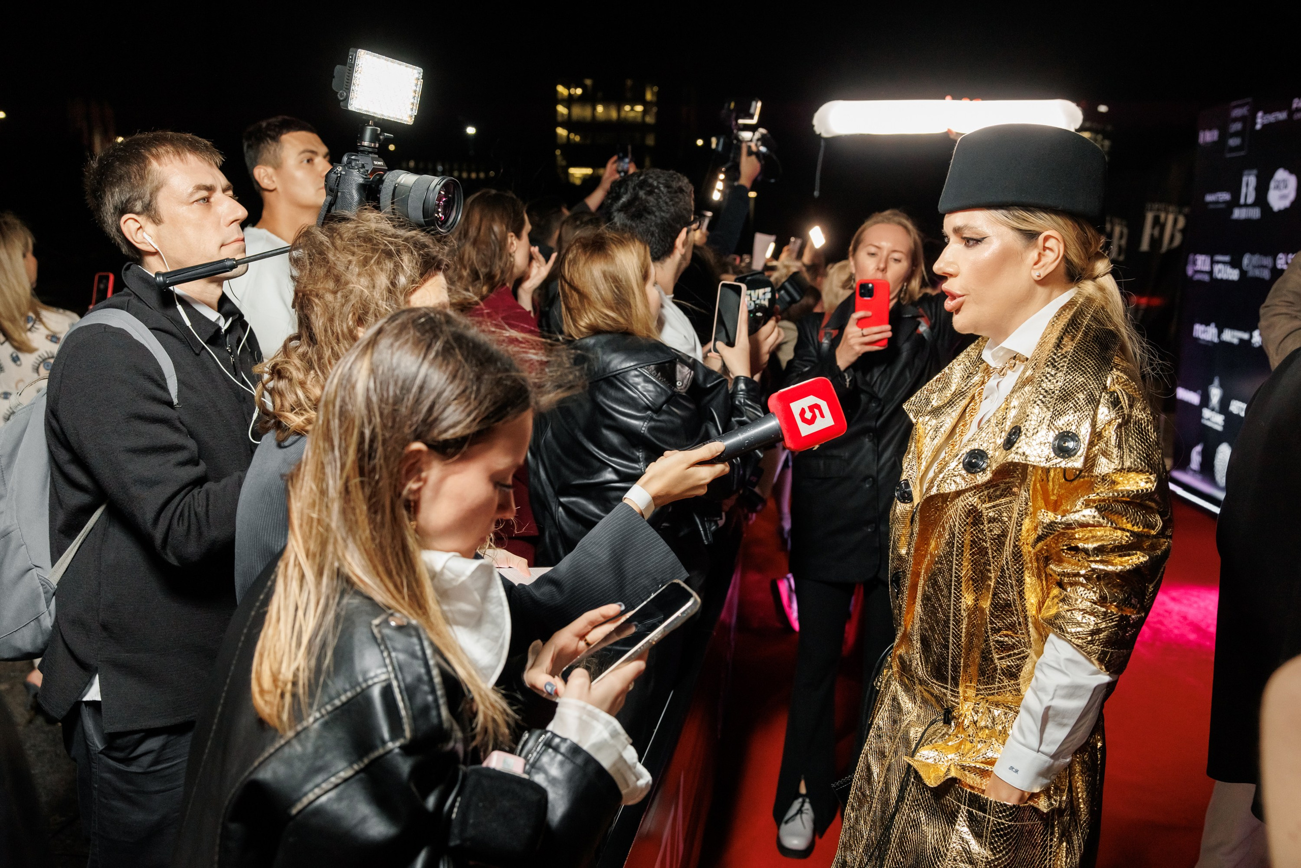 Премия глянцевого журнала FB. Репортажный фотограф. Москва. Алина Ланская