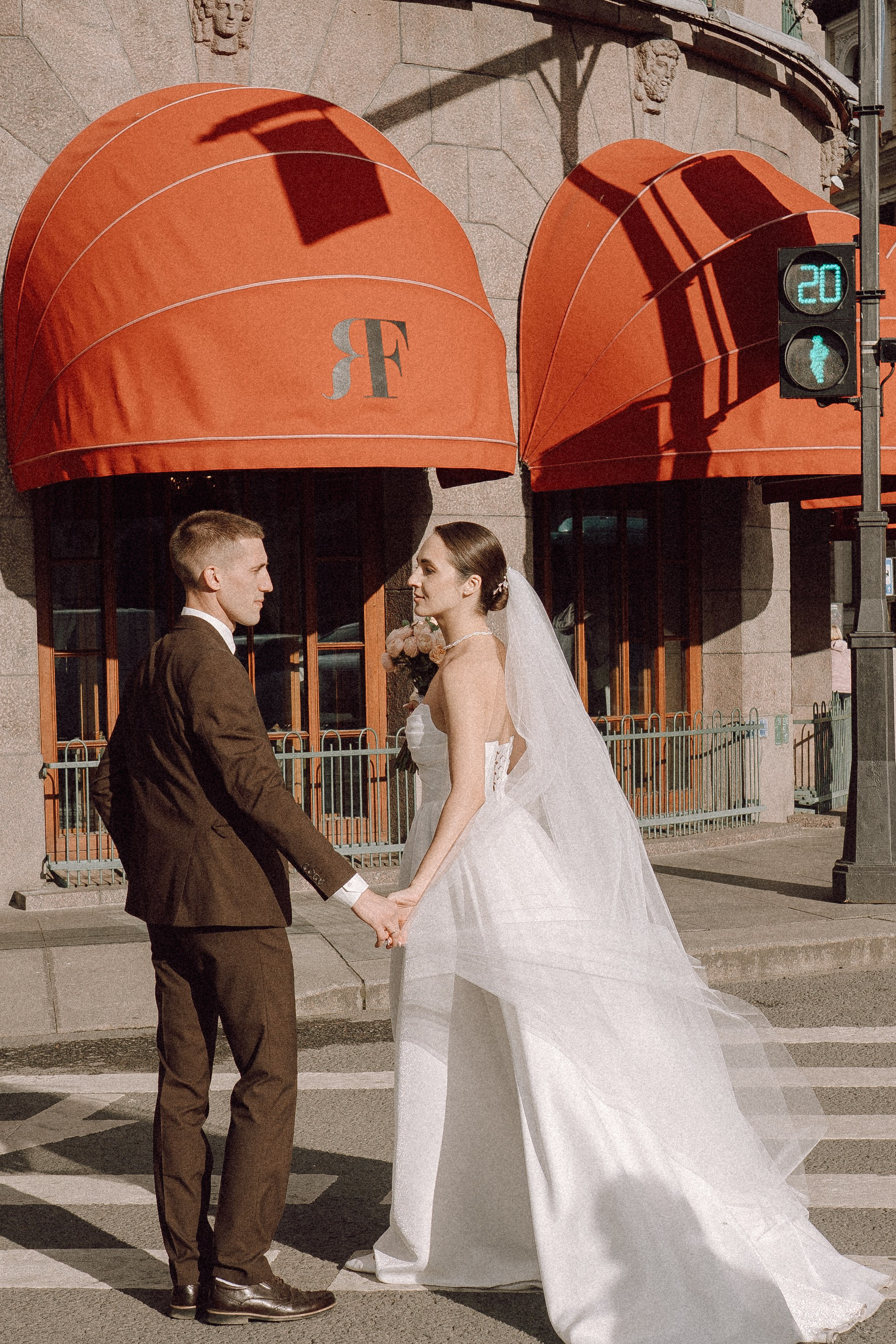 ЗАГС И ПРОГУЛКА 2 ЧАСА. Профессиональный фотограф, Санкт-Петербург — Виктория Богомолова