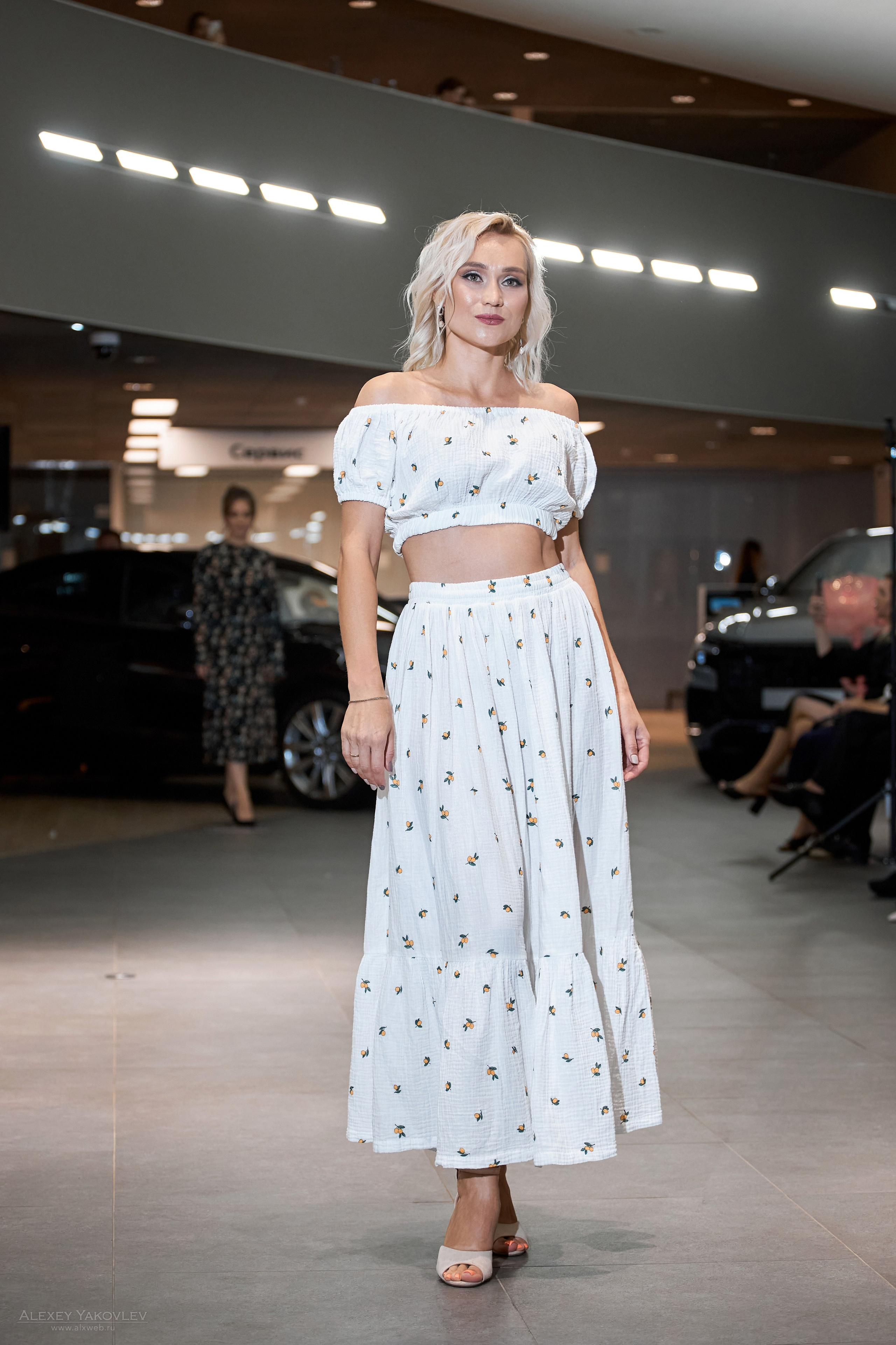 Модный показ PRE-FALL модельной школы Modeling+. Фотограф Алексей Яковлев