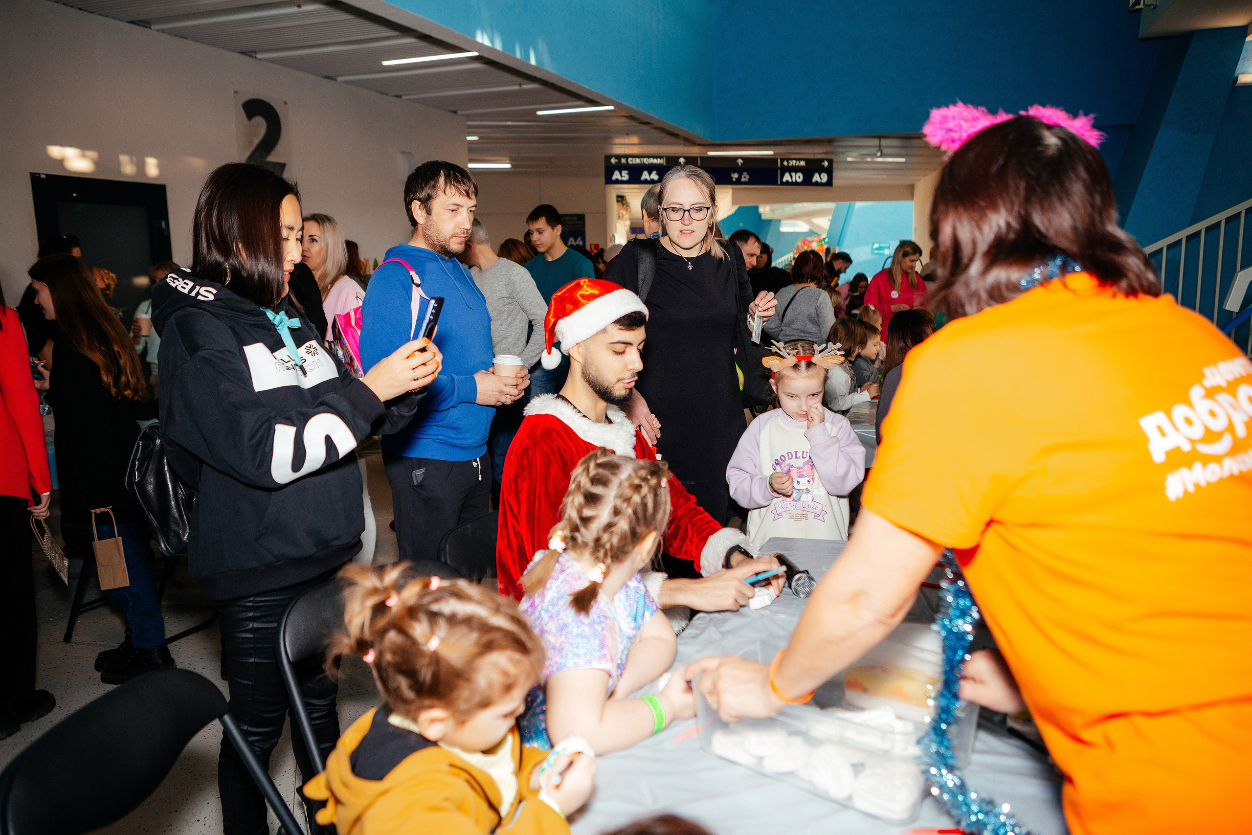 Благотворительный НГ. Фонд Завтра. Контент фотограф, съемка для маркетплейсов, фуд съемка и репортажи в Новосибирске Ралия Галеева