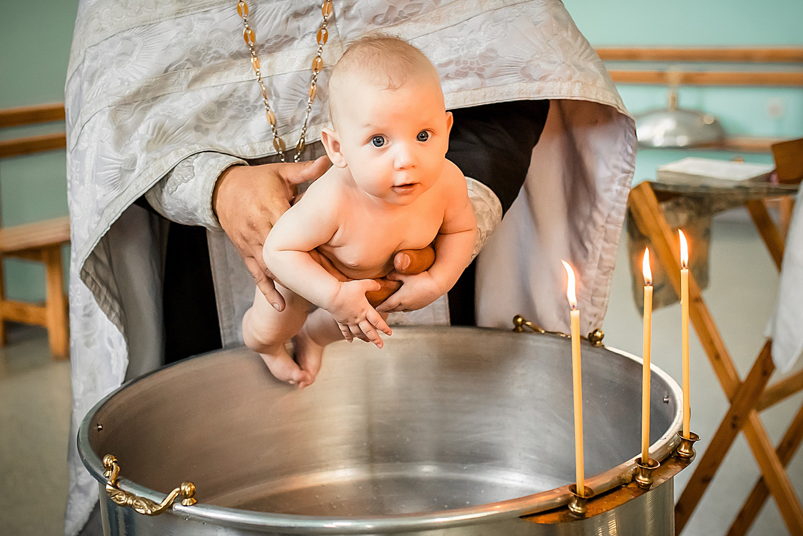 Крещение Милании и Эмилии