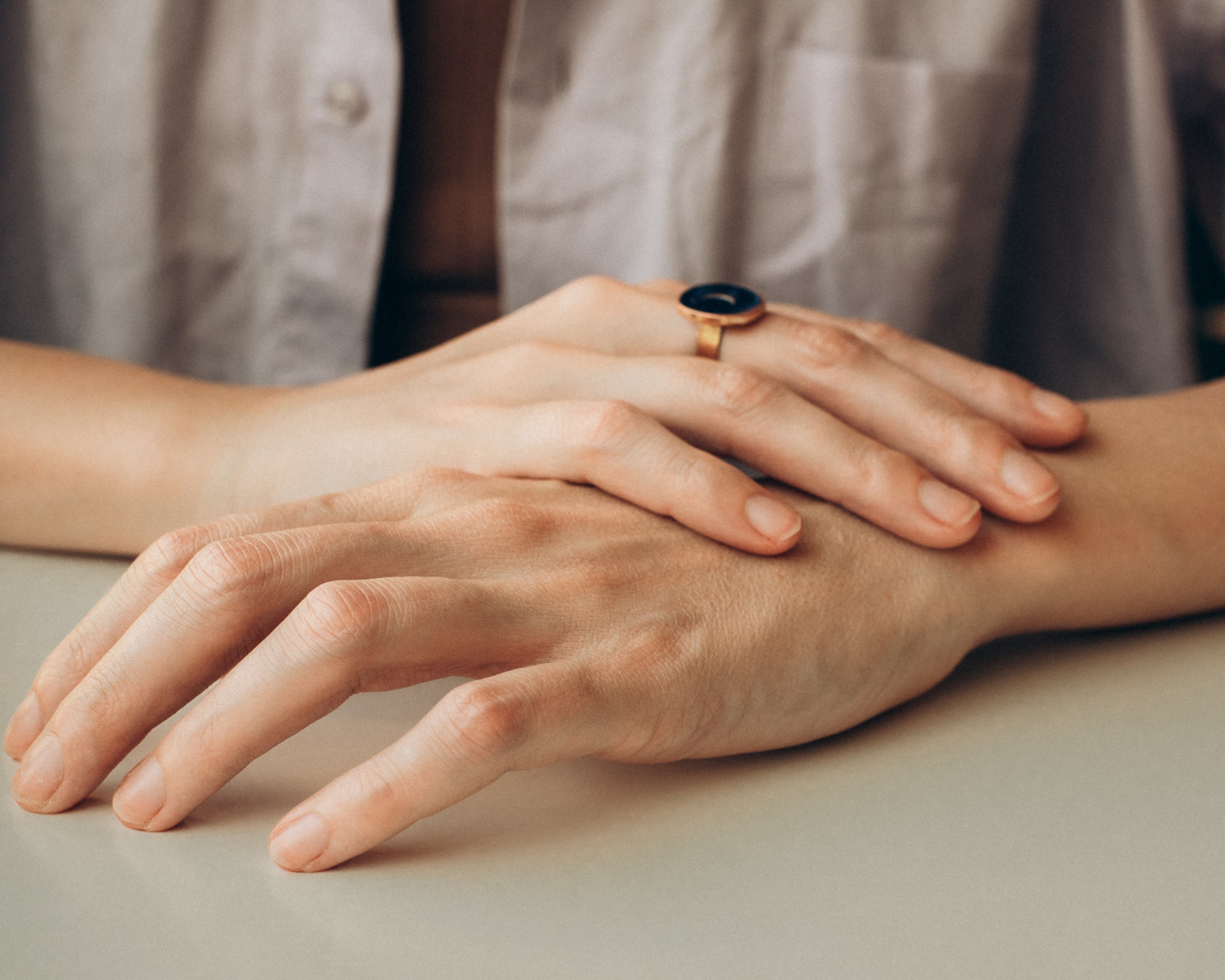ASSA. A SMALL WALKING IN PORTO. Anastasiia Antoniuk portrait, family and couple photographer, Portugal