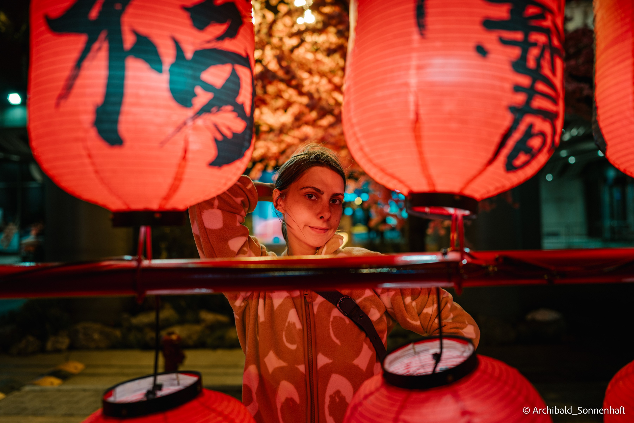 Chinese Lanterns Day. Photographer in Guangzhou, China. Archibald Sonnenhaft