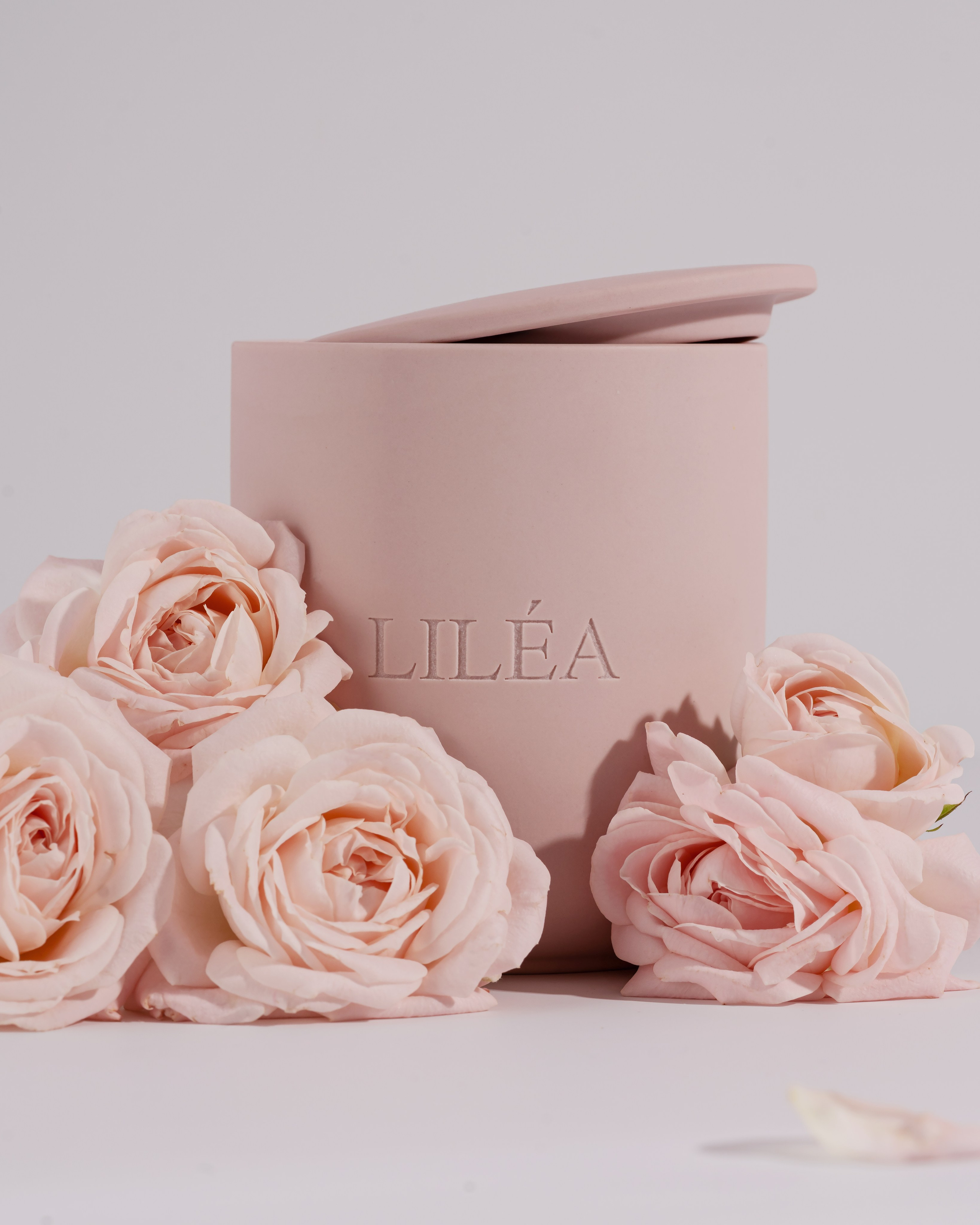 Съемка свечей LILEA