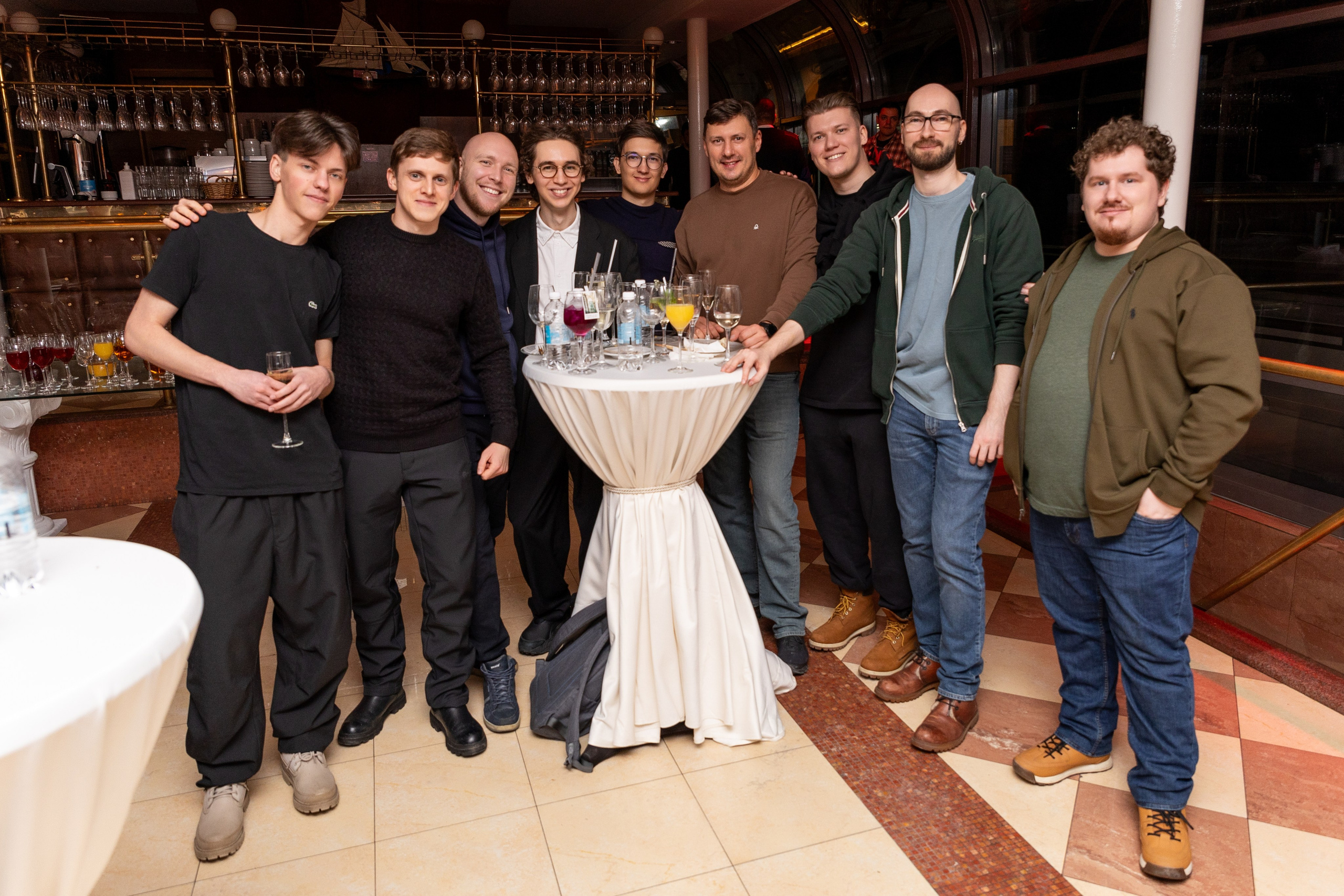 Корпортитв на теплоходе. Фотограф в Москве Десятова Ксения