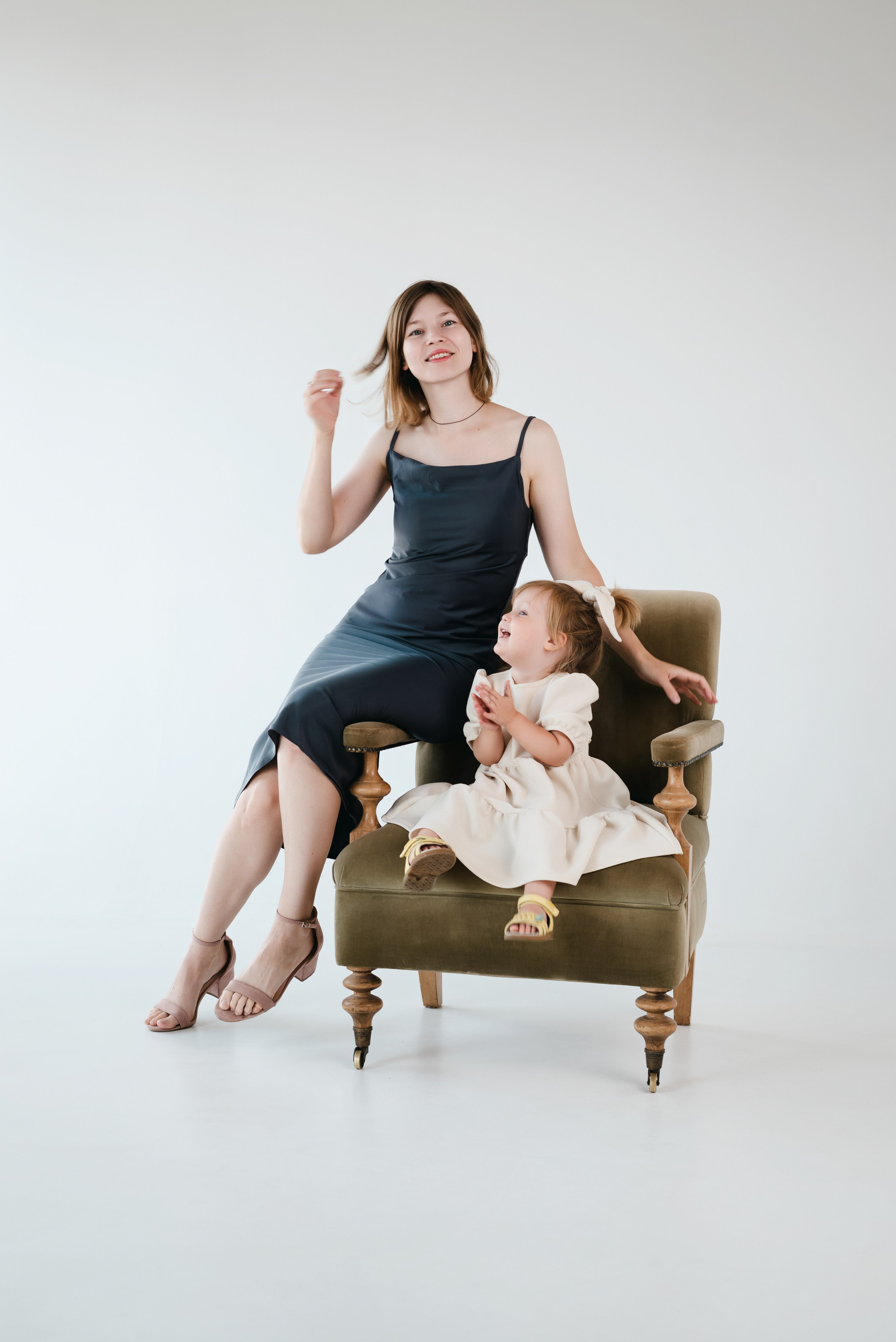 Семейная фотосессия минимализм. Фотограф в Воронеже. Портреты, контент, семейные сьемки