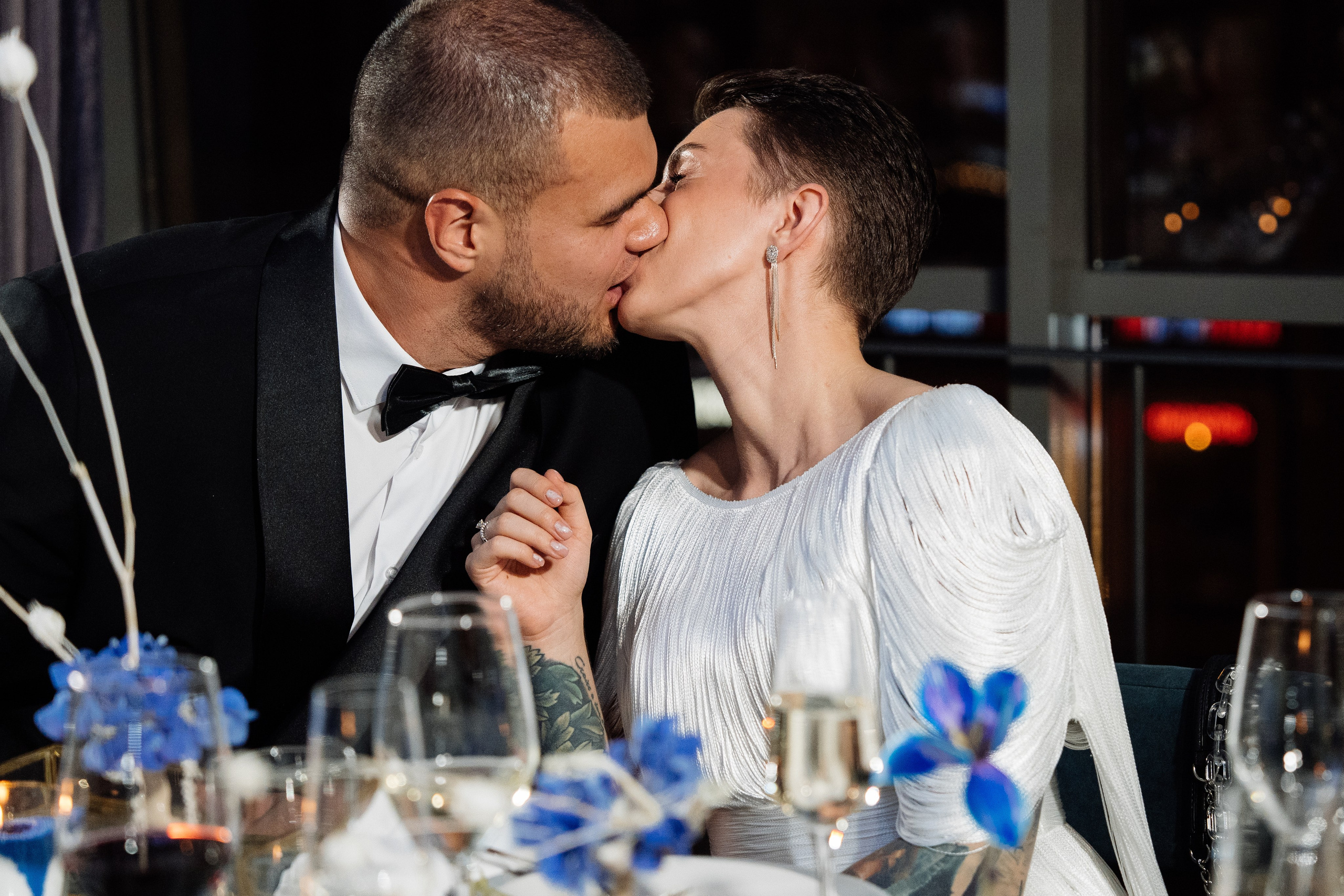 Свадьба в сошиал клабе. Свадебный фотограф организатор в Санкт-Петербурге Ассоль Опарина