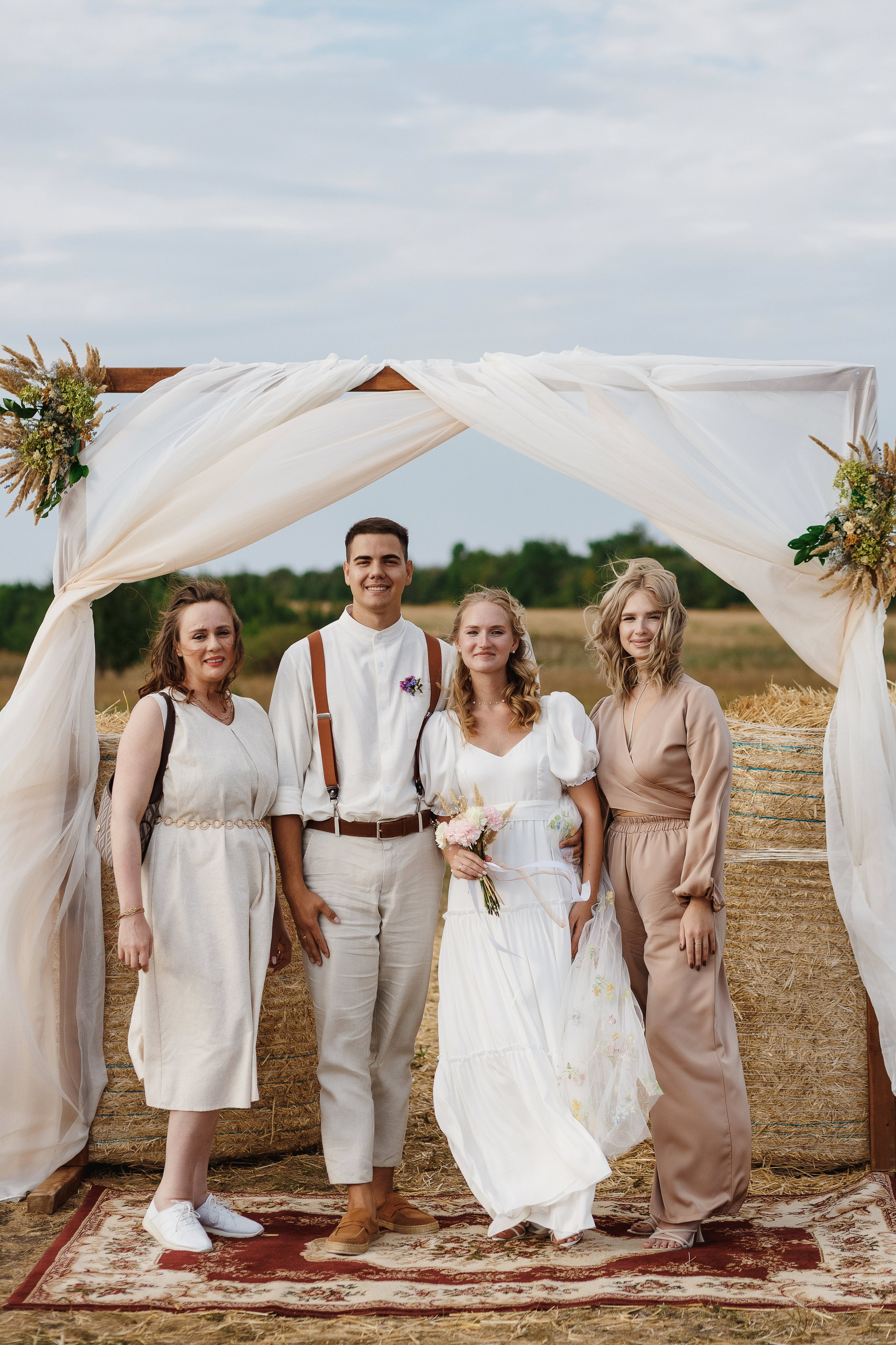 Свадебная фотосессия в поле — Иван и Полина | Свадебный фотограф Таганрог. Свадебный и семейный фотограф в Таганроге Бакарюк Антон