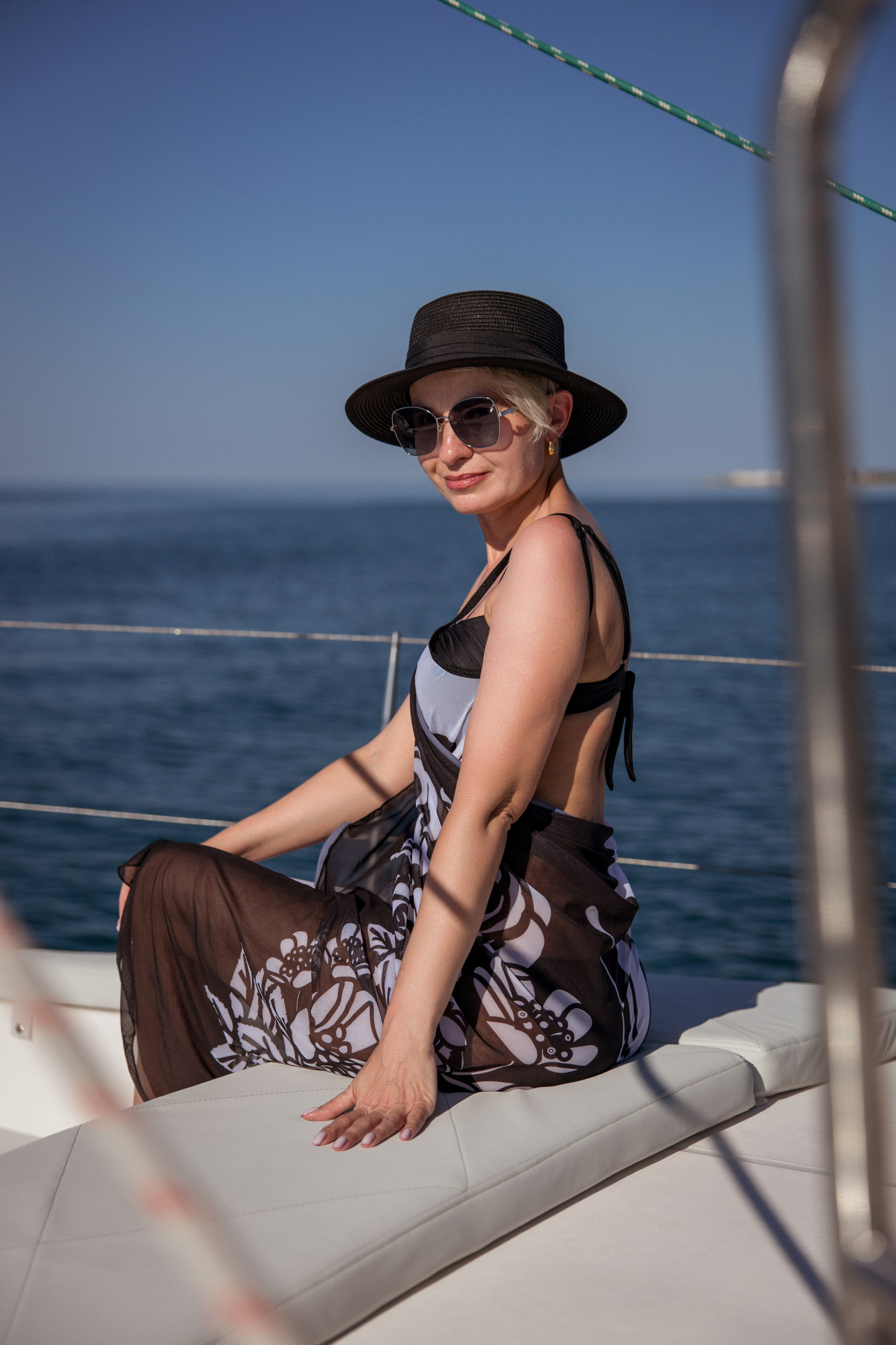 Таня и Юля на яхте 2024. Семейный и свадебный фотограф в Геленджике Михаил Шматов