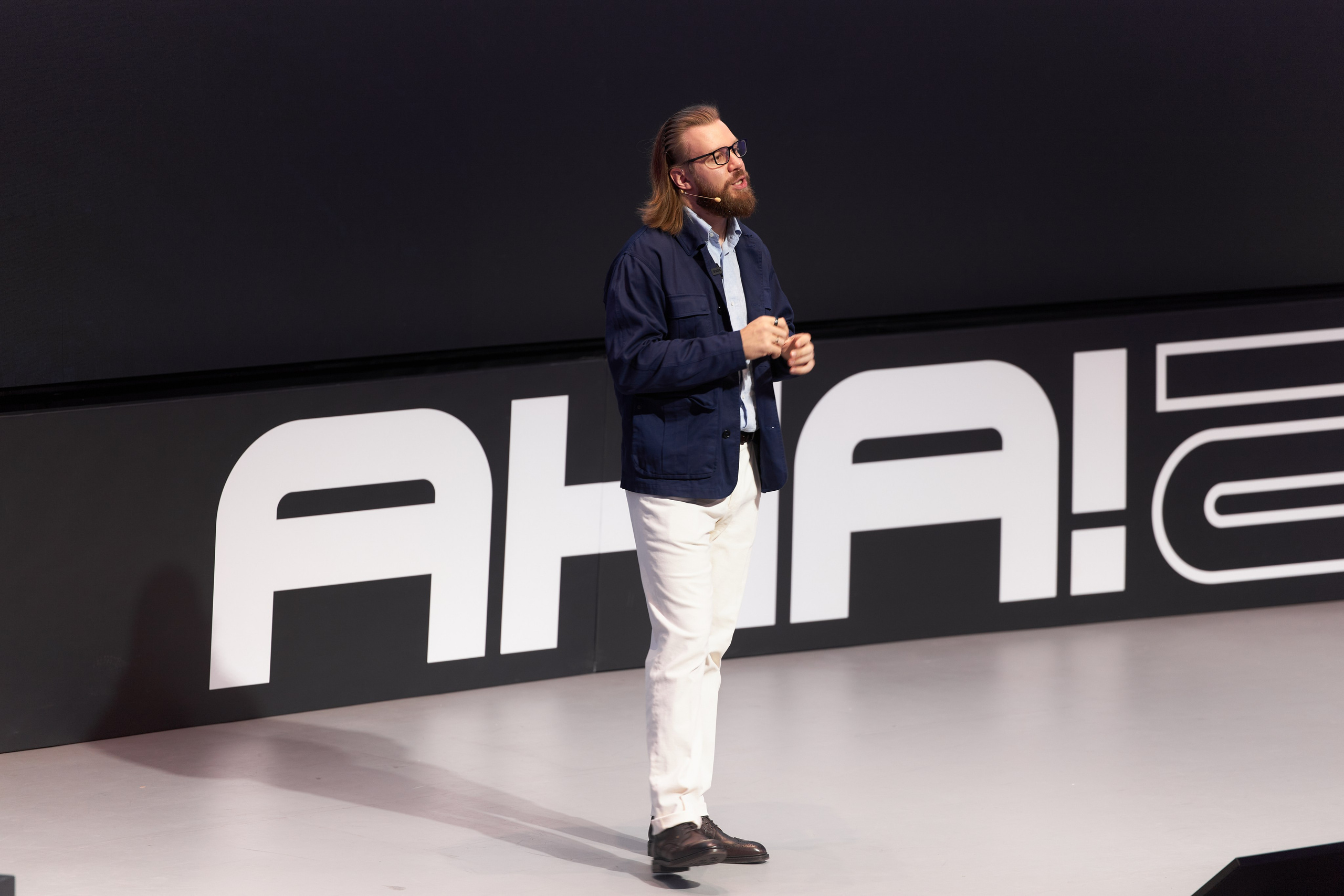 Aha! — 29–30 мая 2025. Фотобанк Матемаркетинг