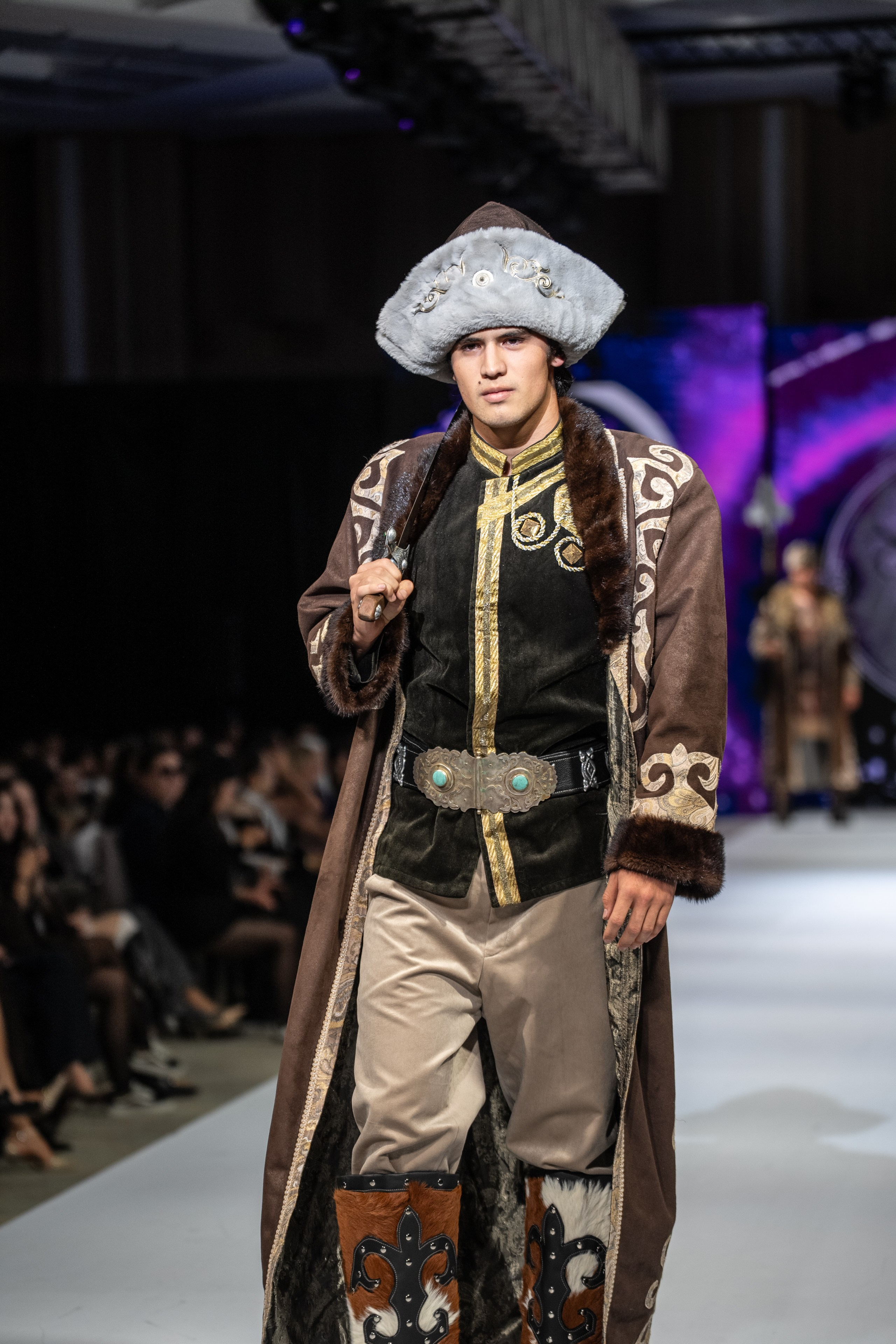  EURASIAN FASHION WEEK